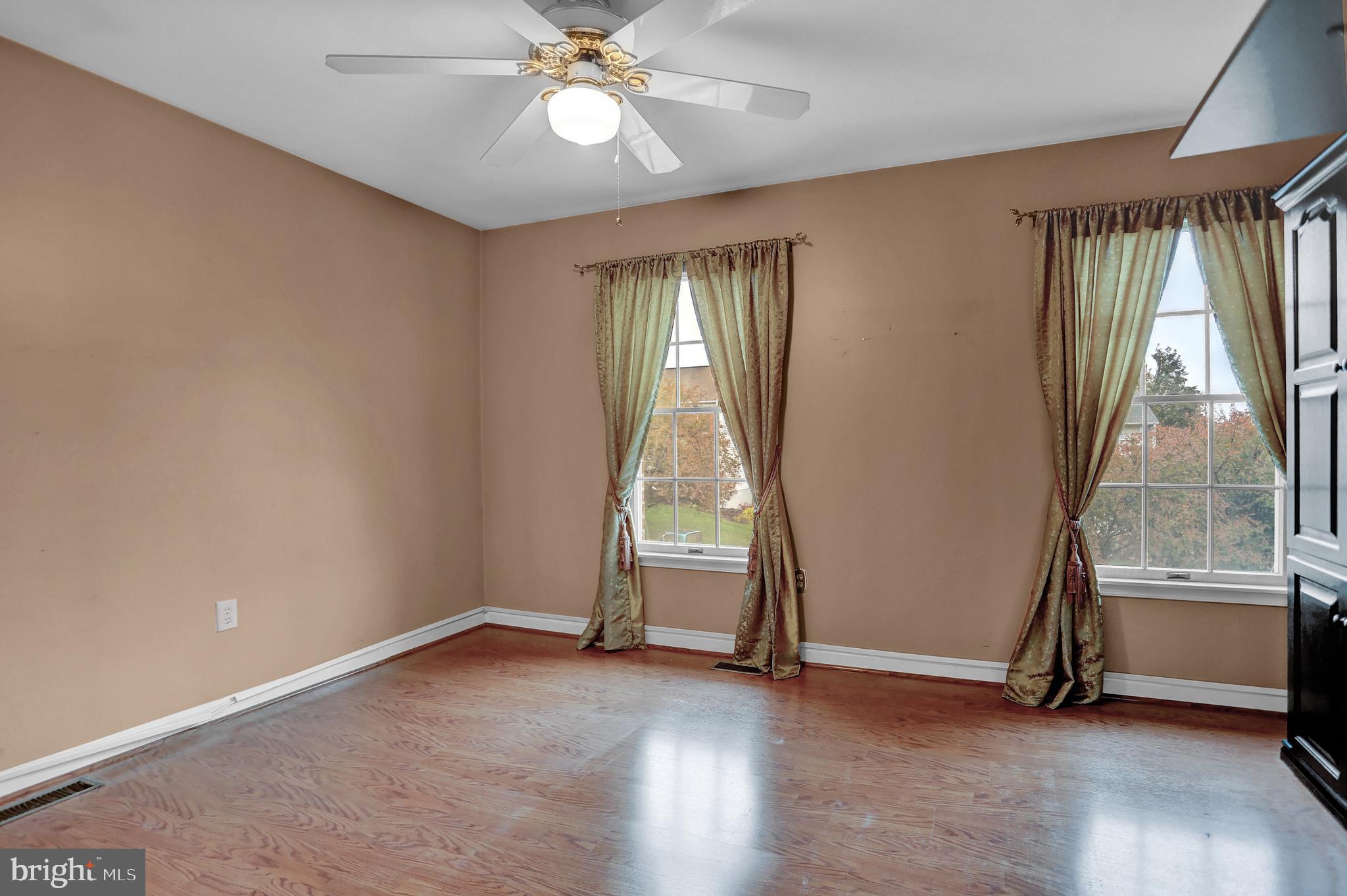 GLENEYRE - Residential