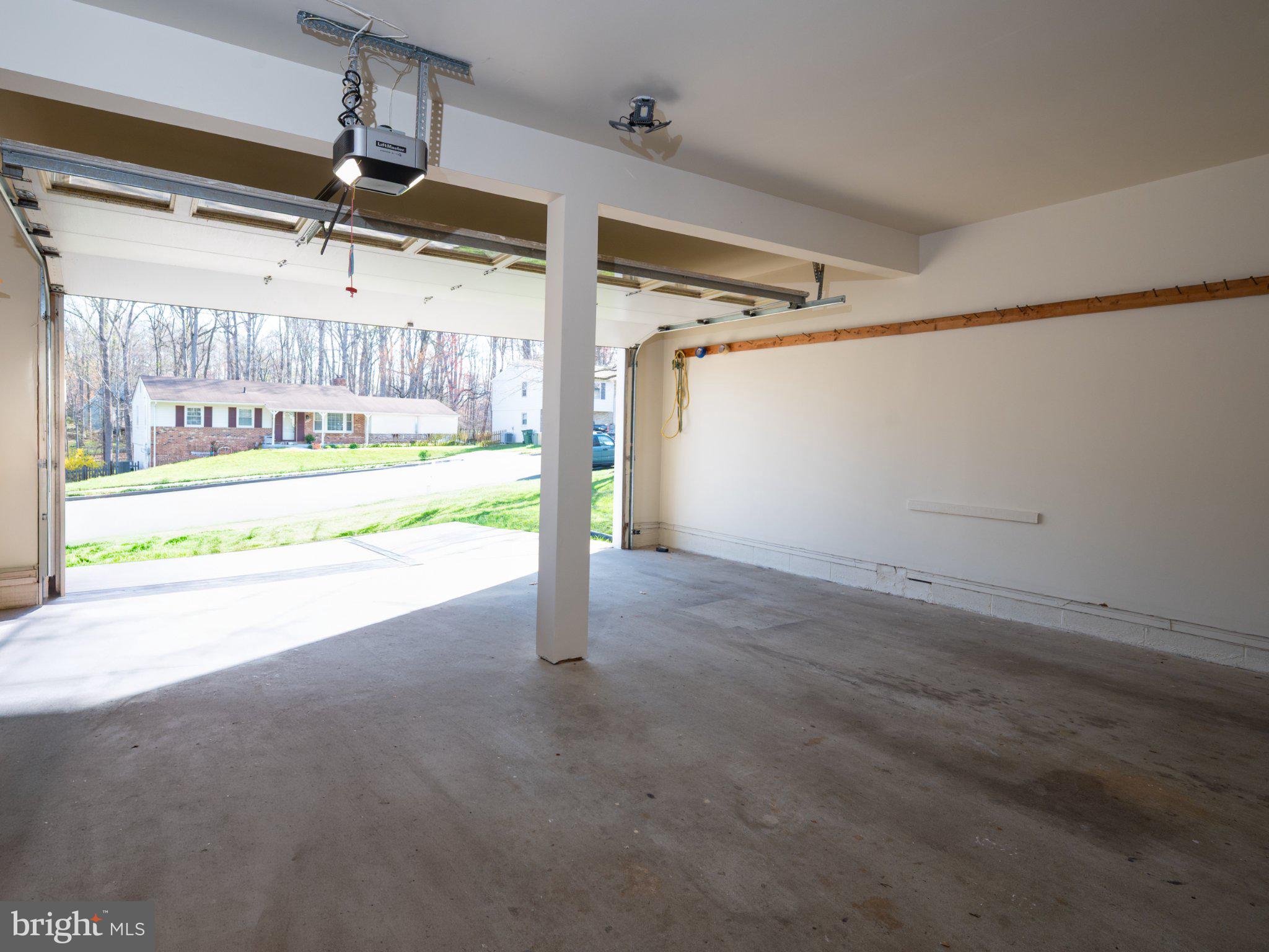 LAKE RIDGE - ANTIETAM - Residential