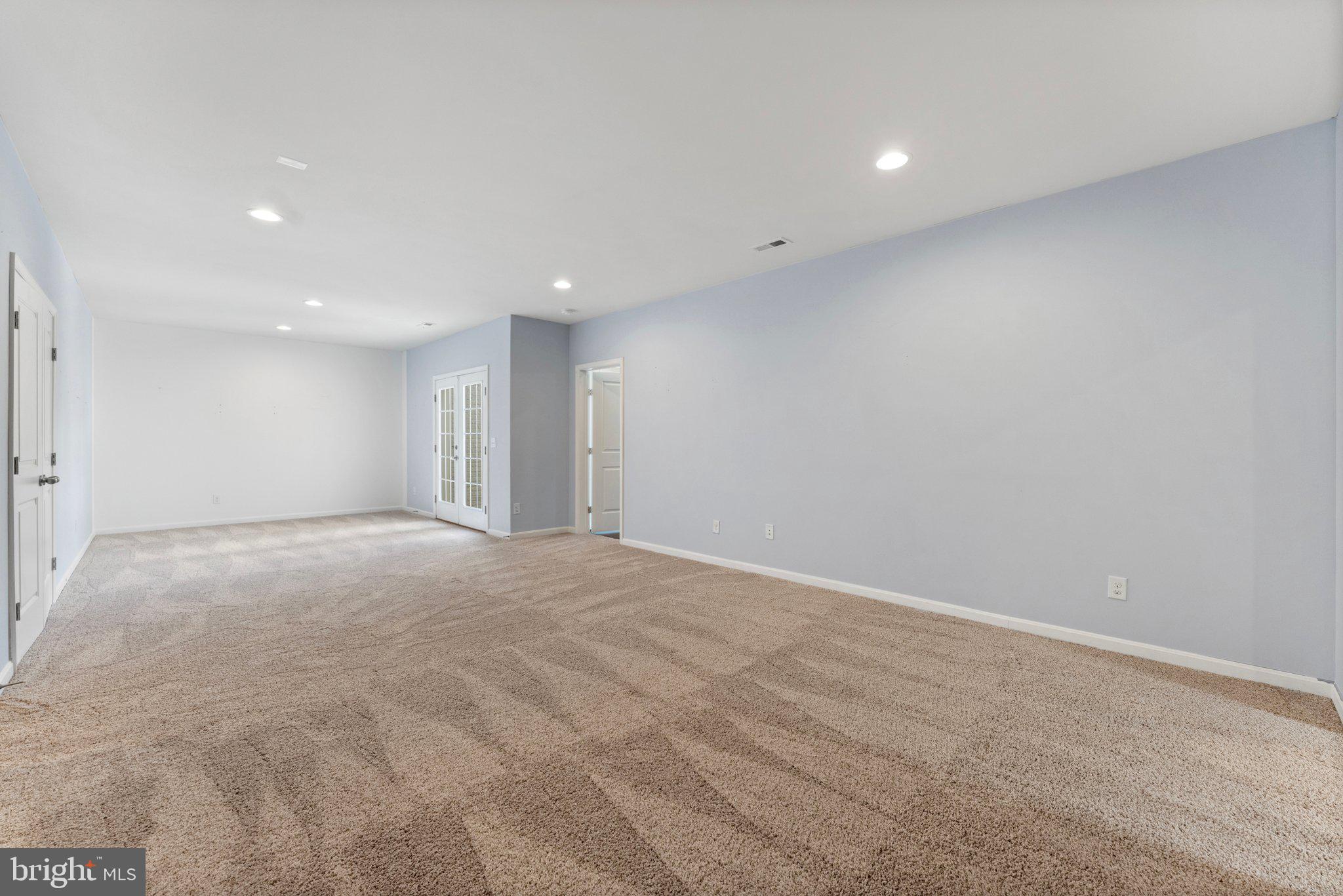 COPPER MILL ESTATES - Residential