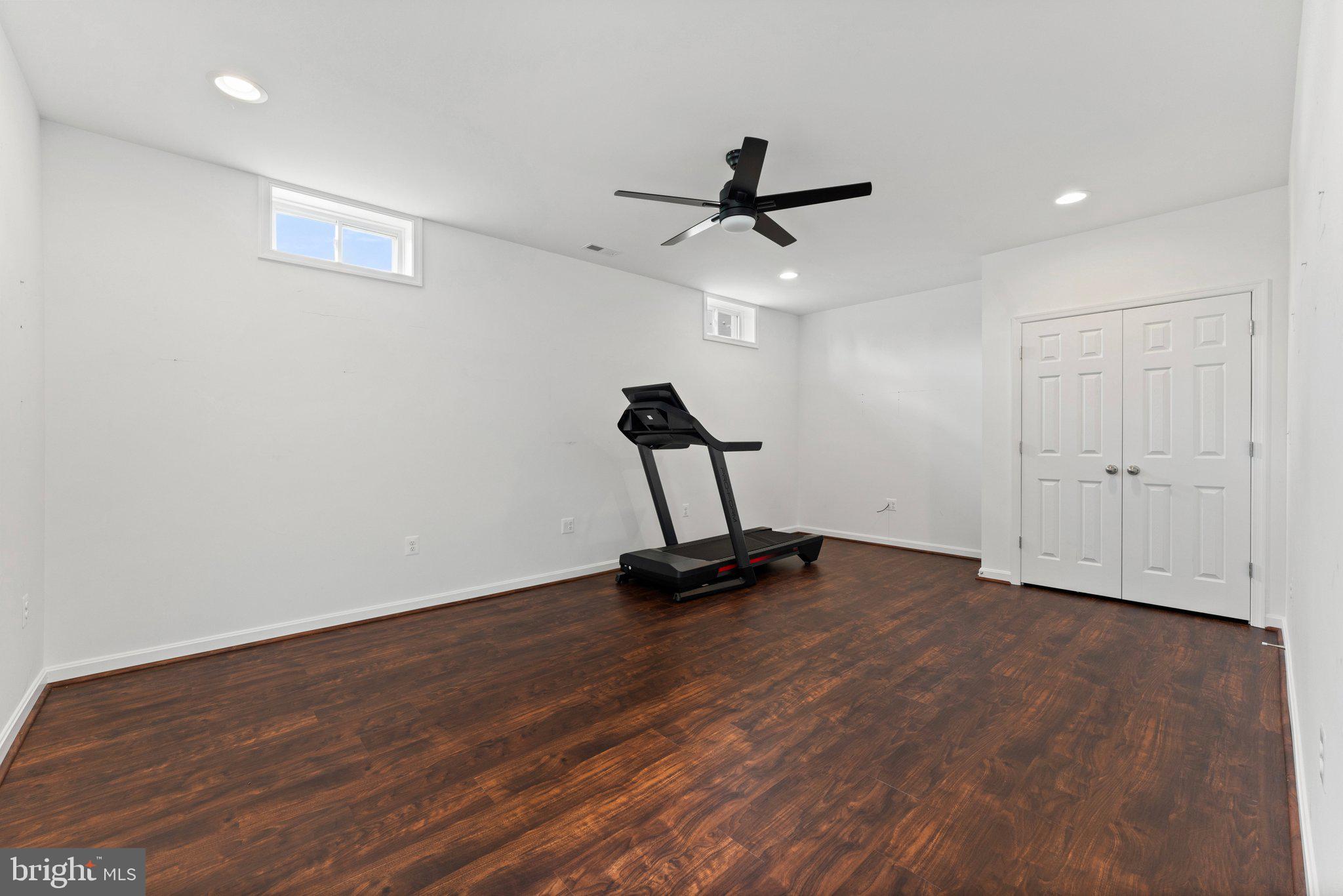 COPPER MILL ESTATES - Residential