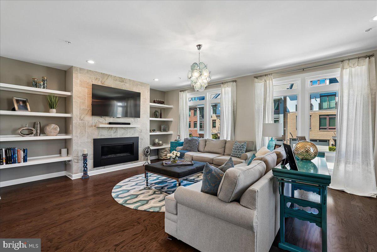 VILLAGE AT LEESBURG - Residential