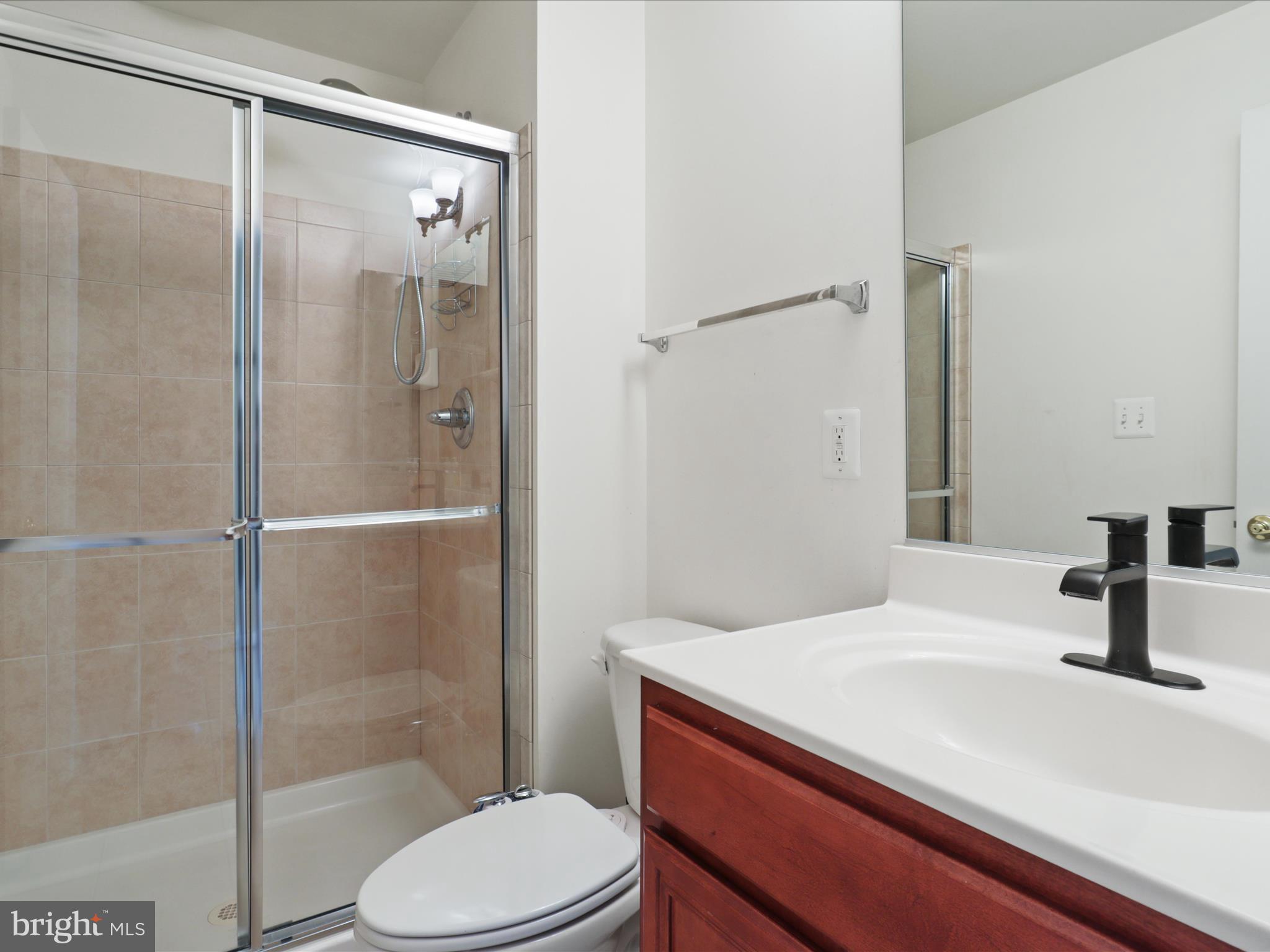 BROADLANDS - Residential Lease