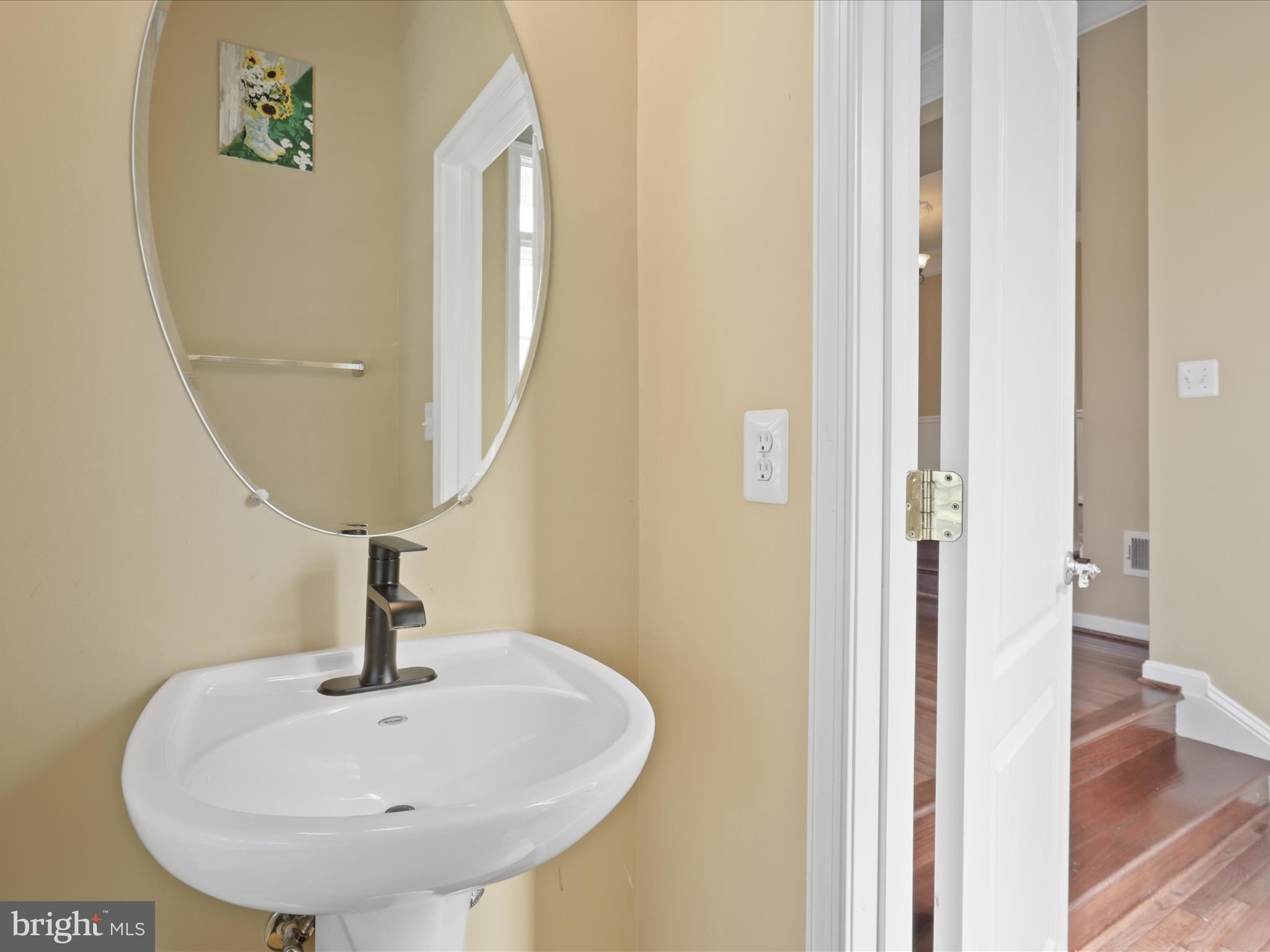 BROADLANDS - Residential Lease