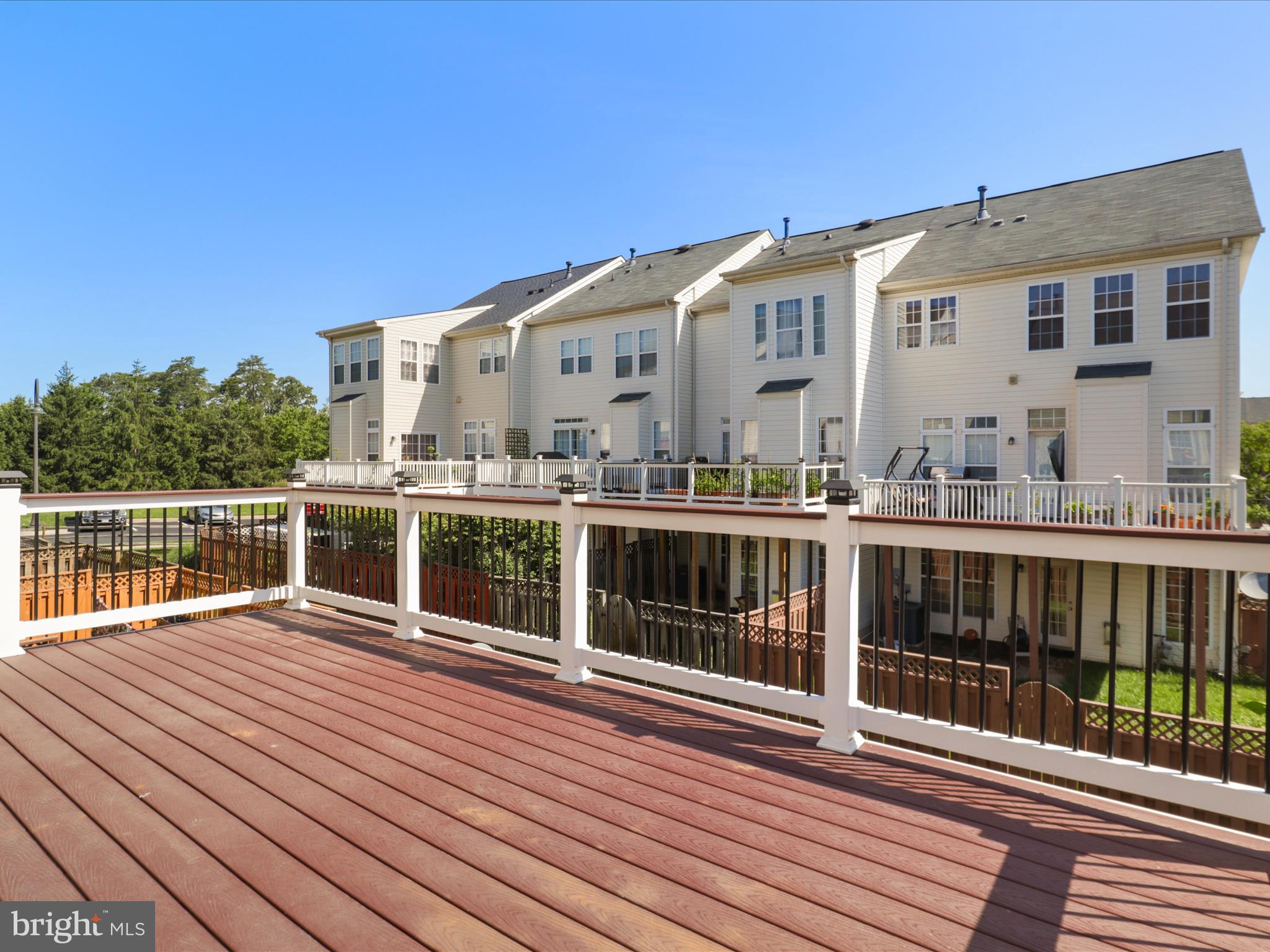 BROADLANDS - Residential Lease