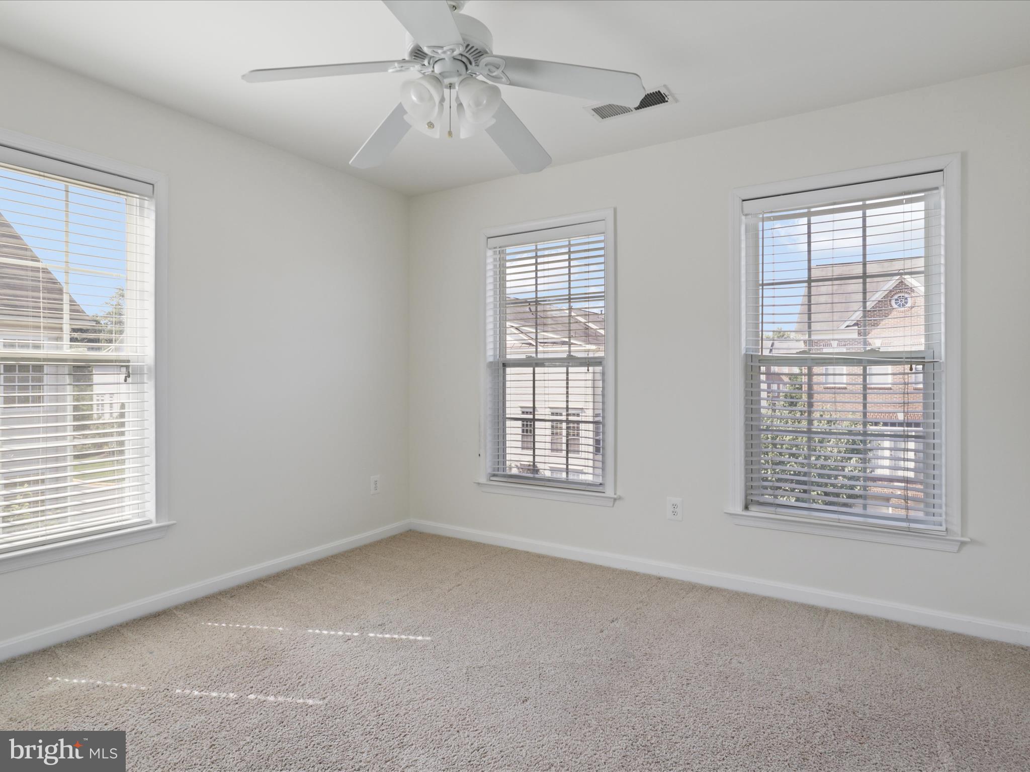 BROADLANDS - Residential Lease