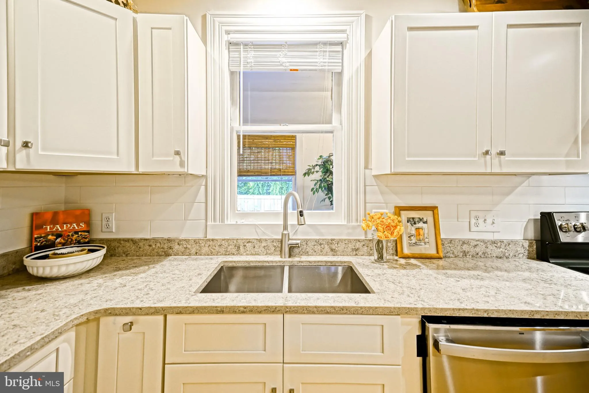 Lewes, Delaware 19958, United States, 4 Bedrooms Bedrooms, ,4 BathroomsBathrooms,Residential,Active,208748