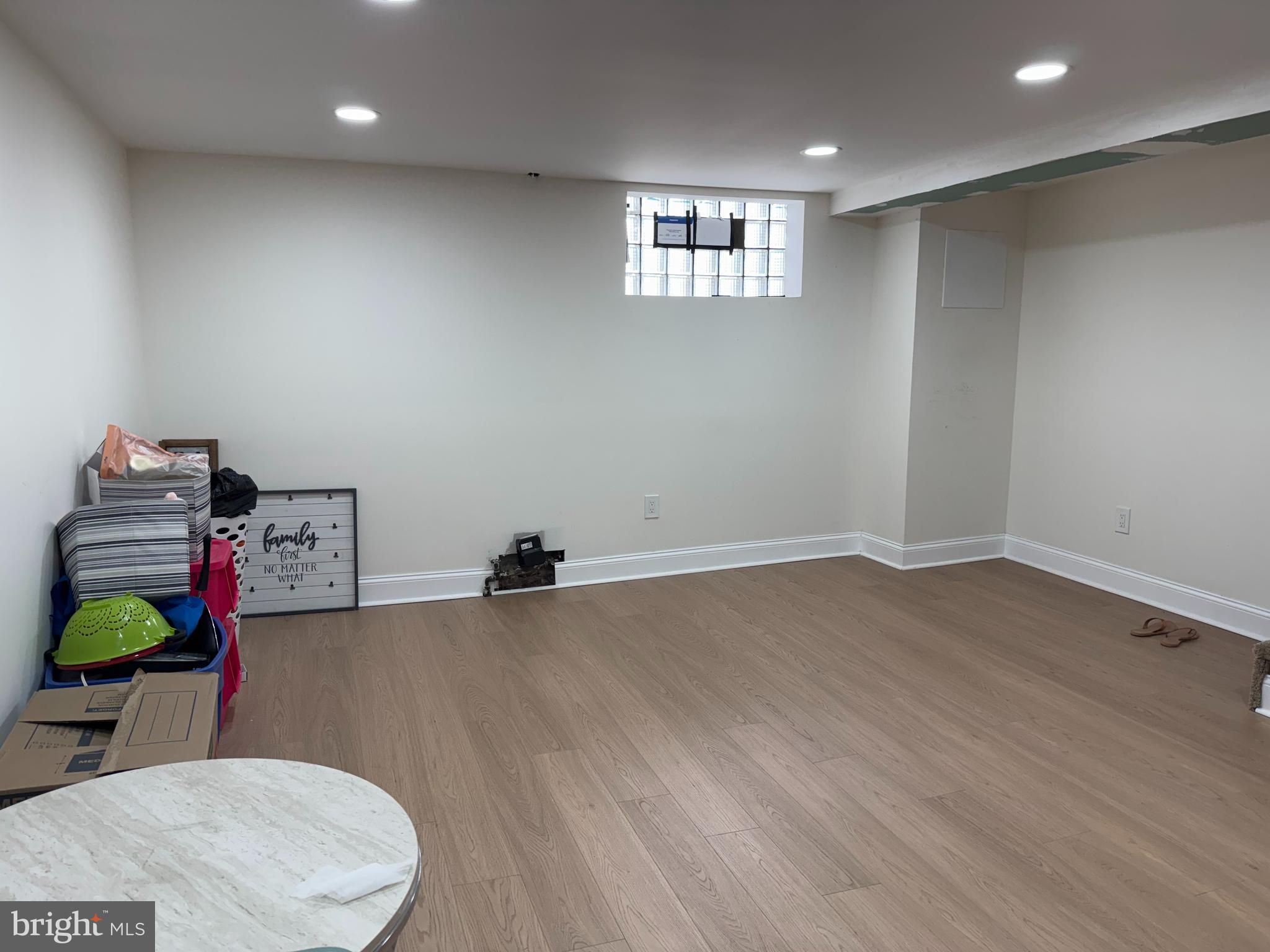 TACONY - Residential Lease