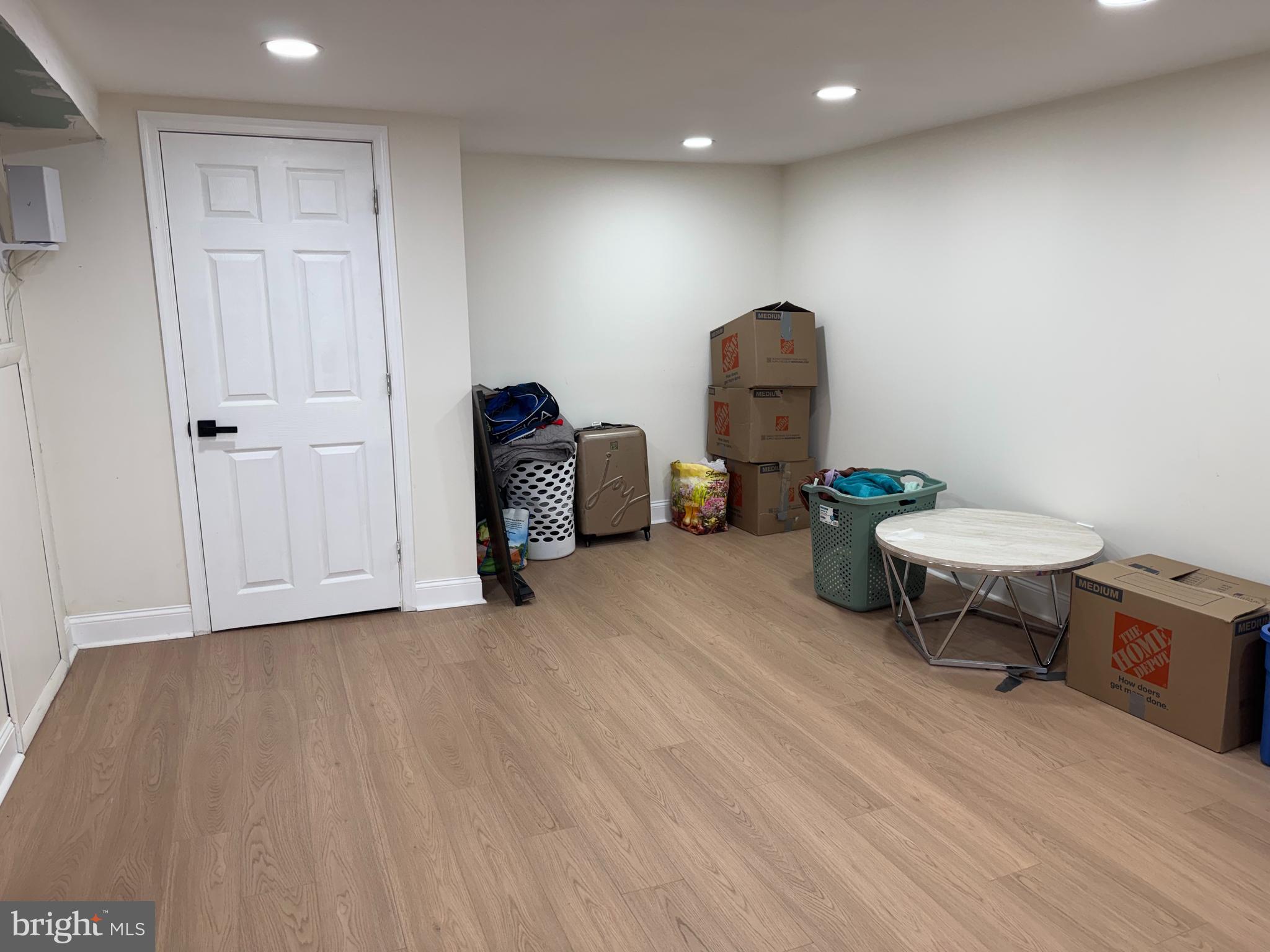 TACONY - Residential Lease