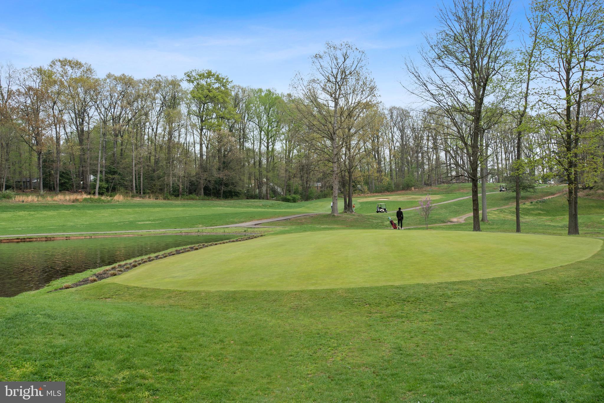 PENDERBROOK SQUARE CONDOMINIUMS - Residential