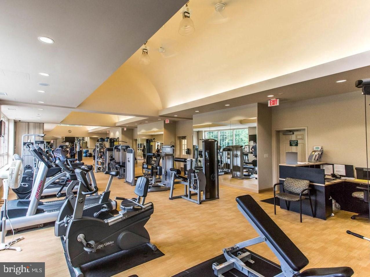 PENDERBROOK SQUARE CONDOMINIUMS - Residential