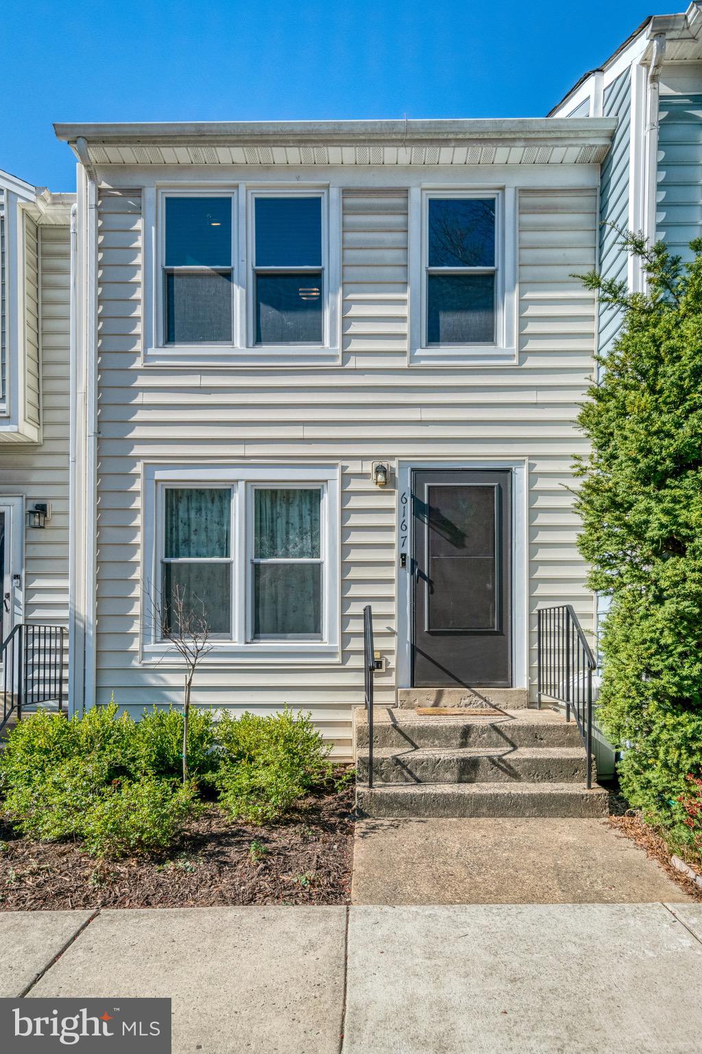 ST ANDREWS SQUARE - Residential