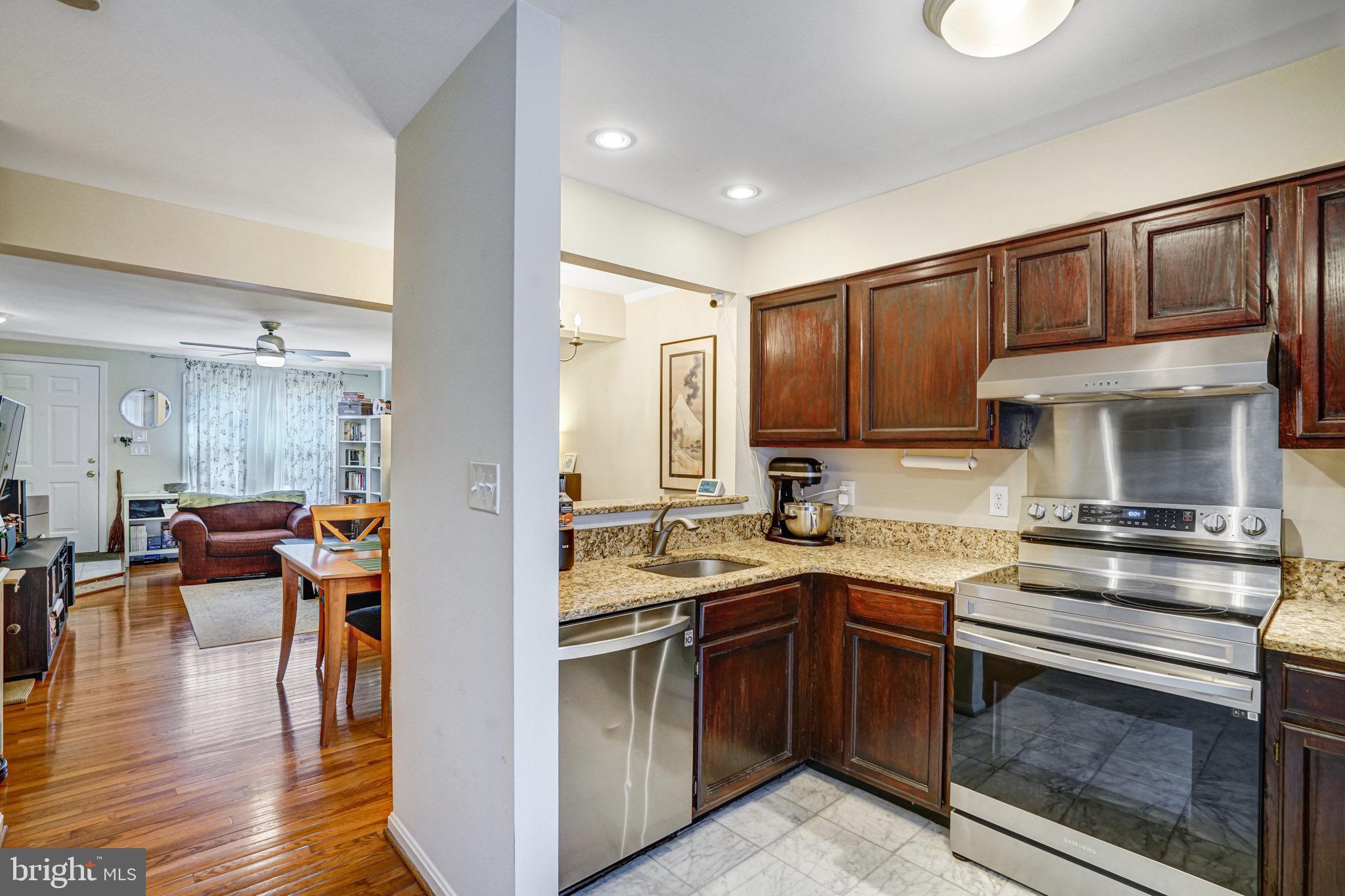 ST ANDREWS SQUARE - Residential