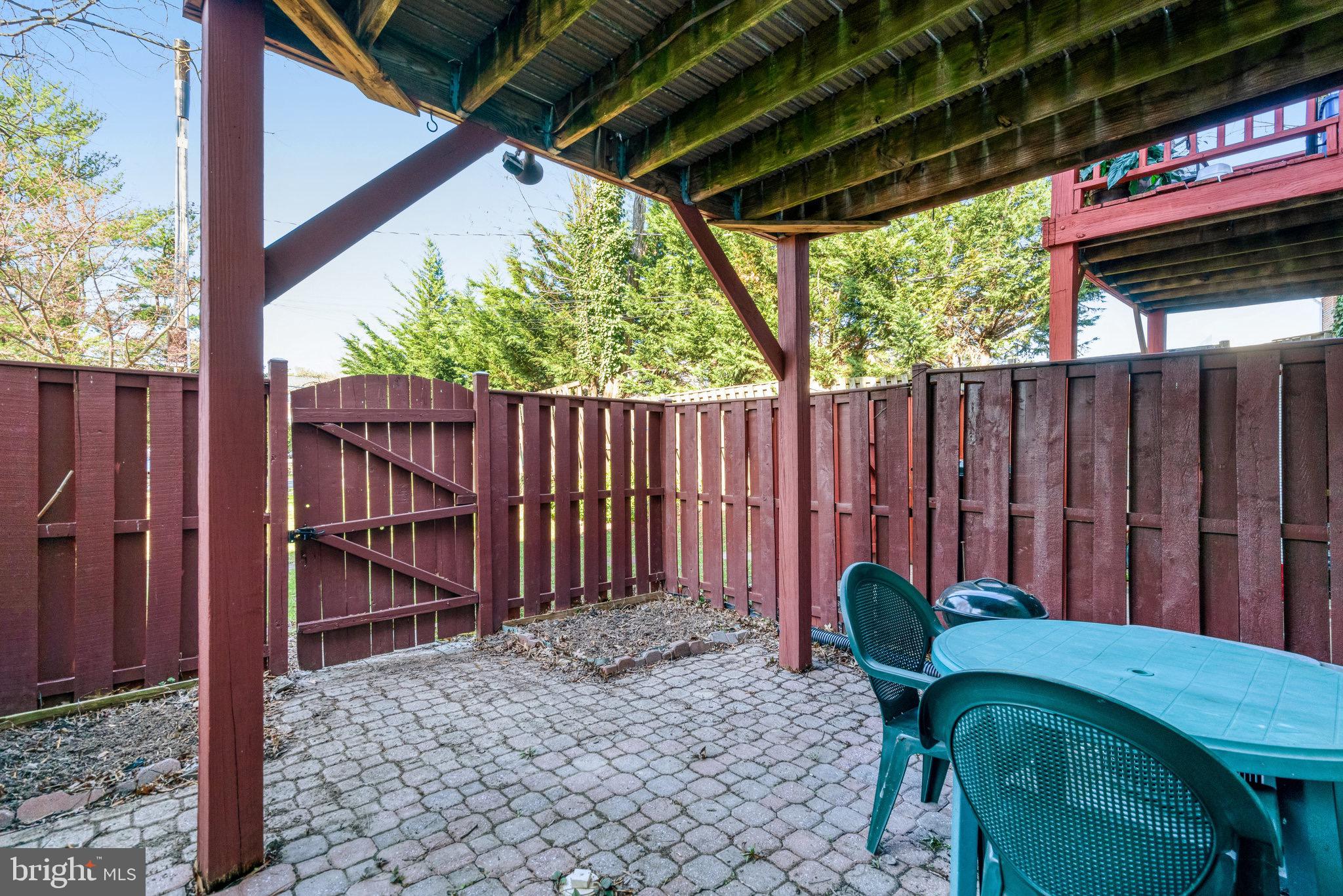 ST ANDREWS SQUARE - Residential