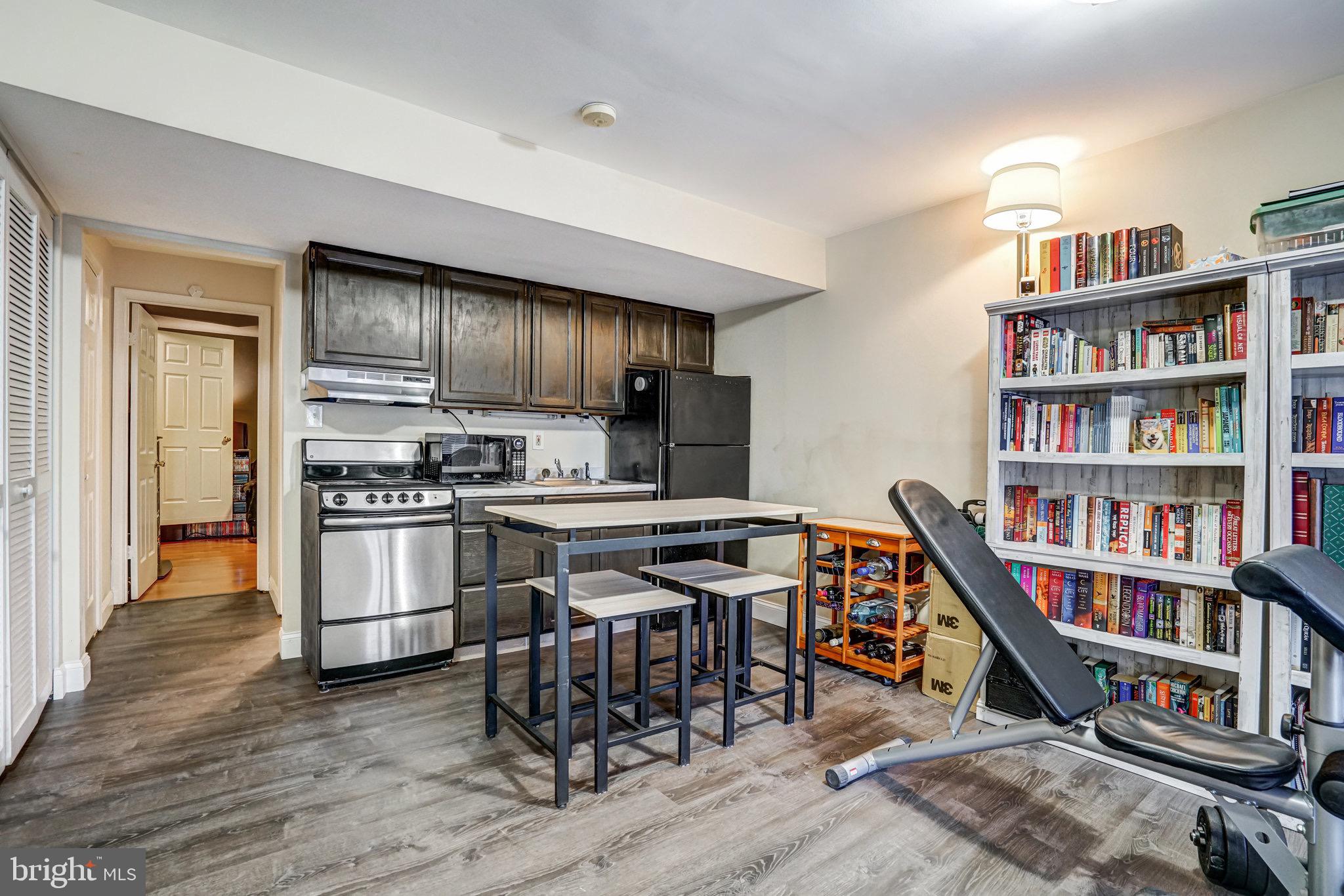 ST ANDREWS SQUARE - Residential