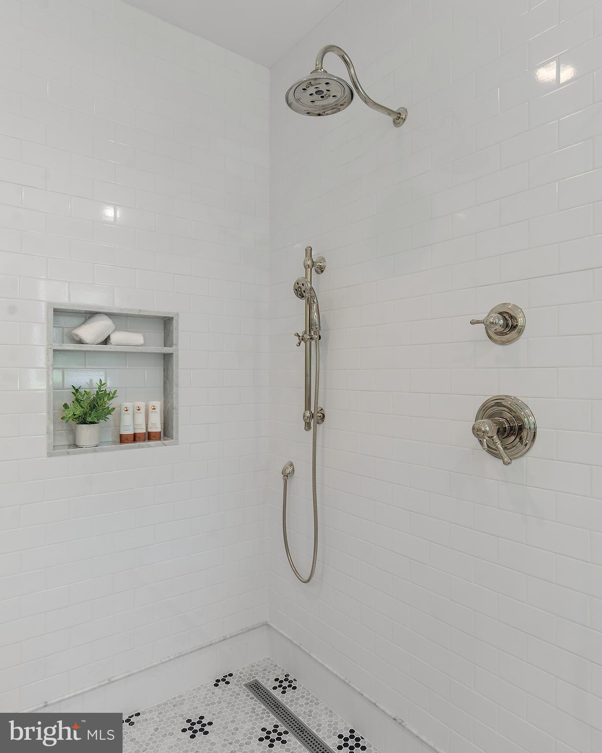 ANCHORAGE - Residential