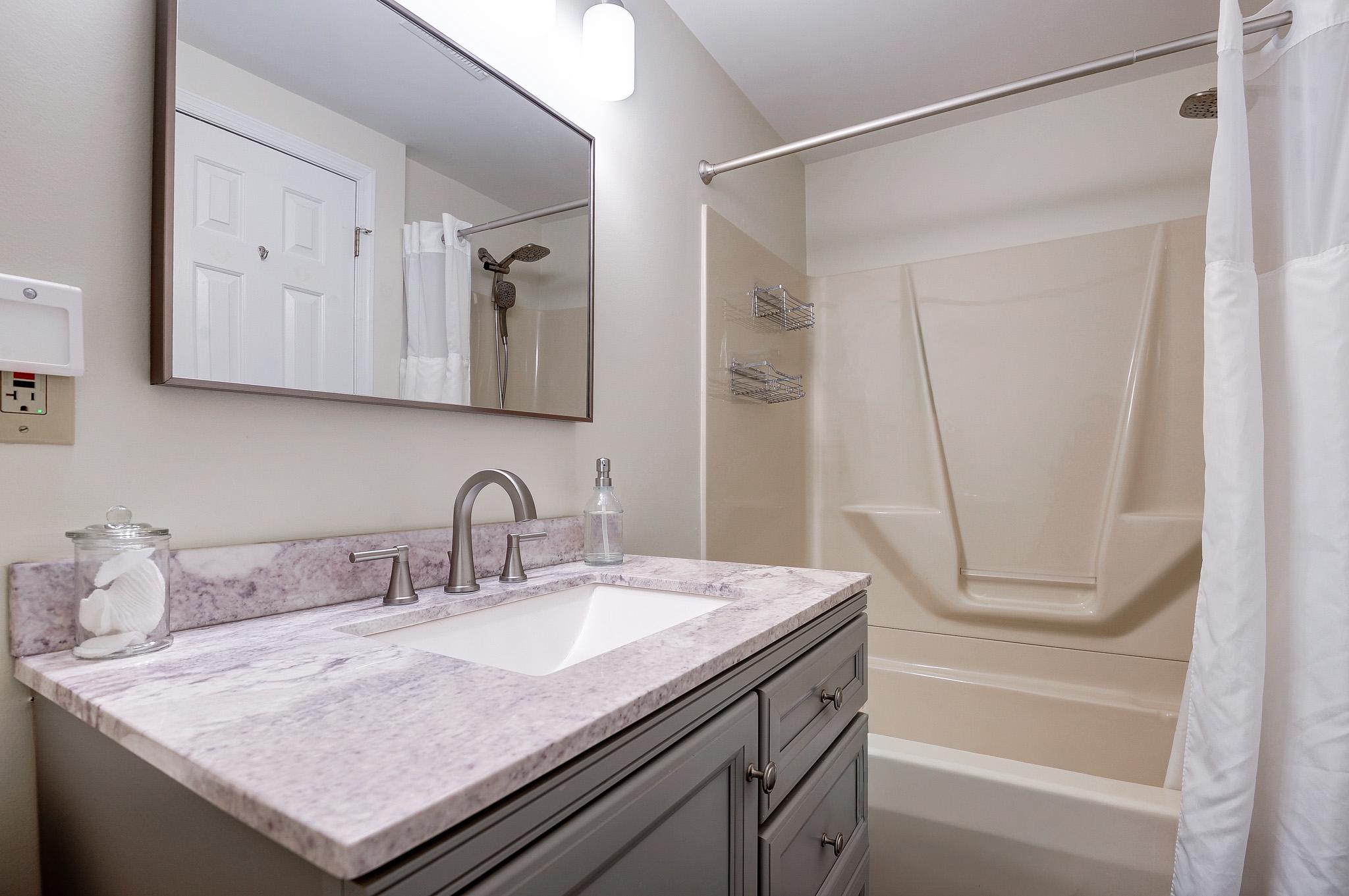 LEEDS SQUARE - Residential