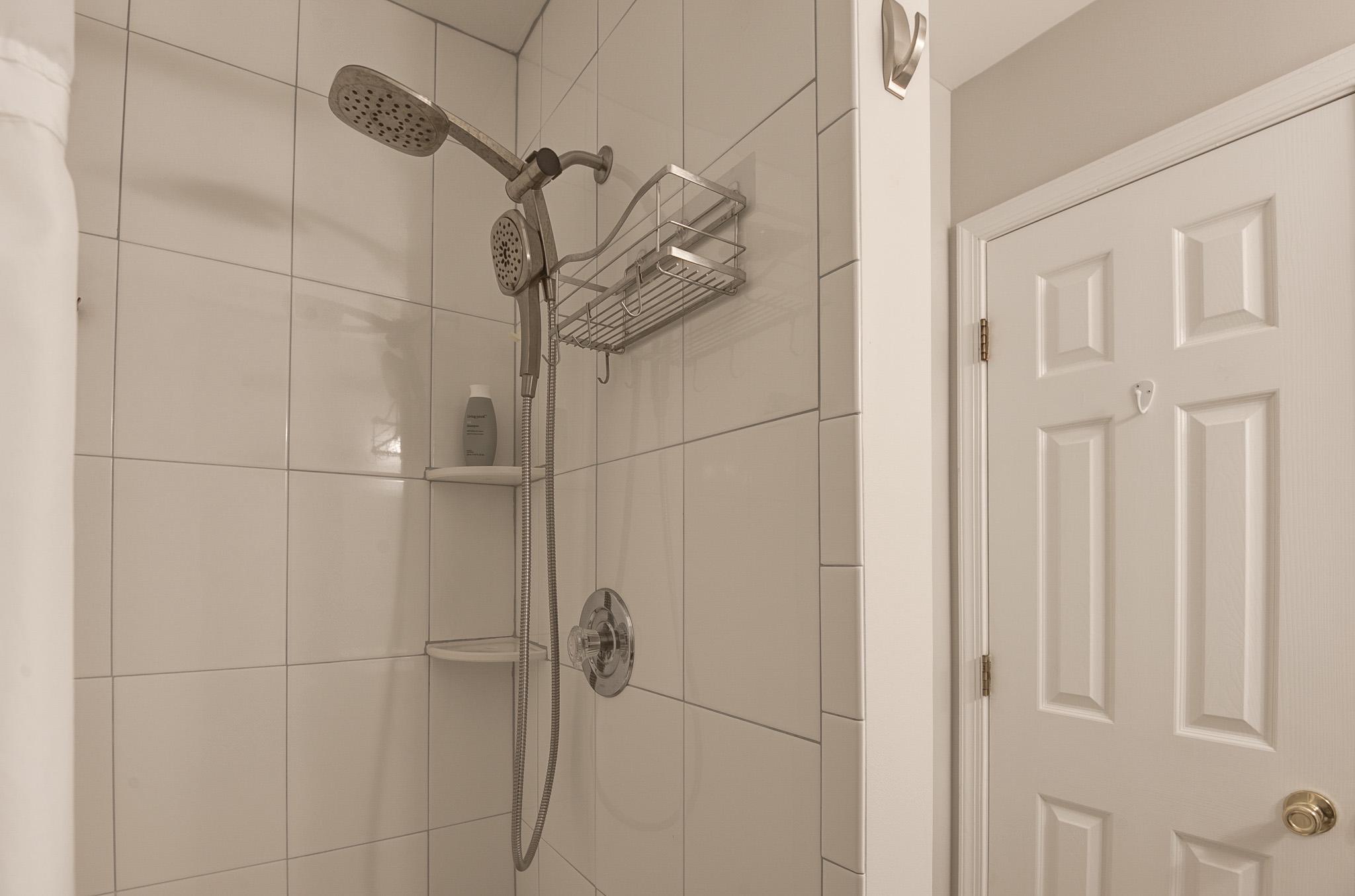 LEEDS SQUARE - Residential