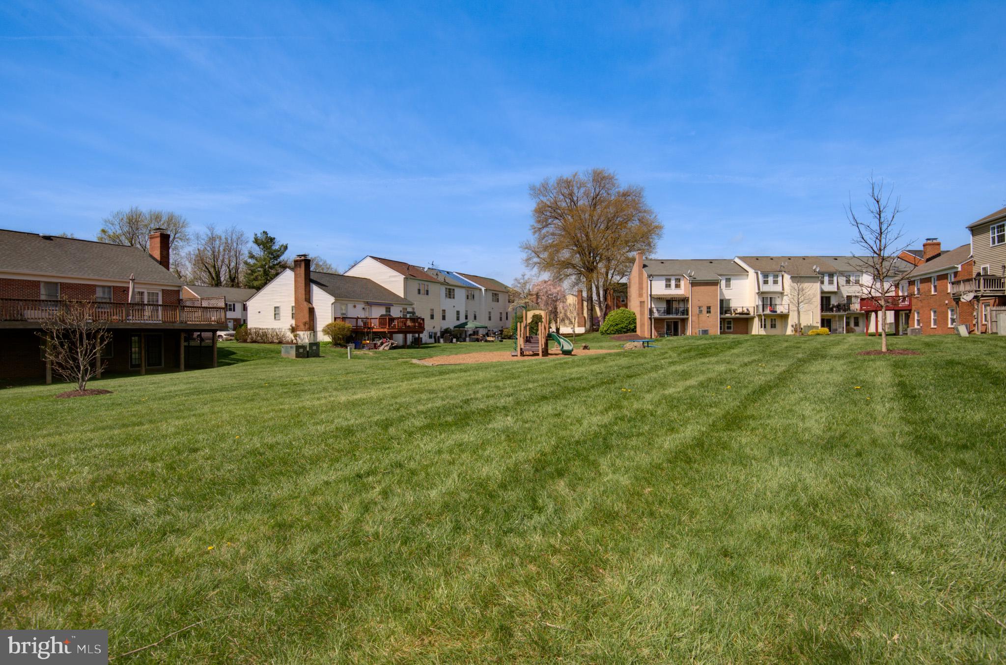 LEEDS SQUARE - Residential