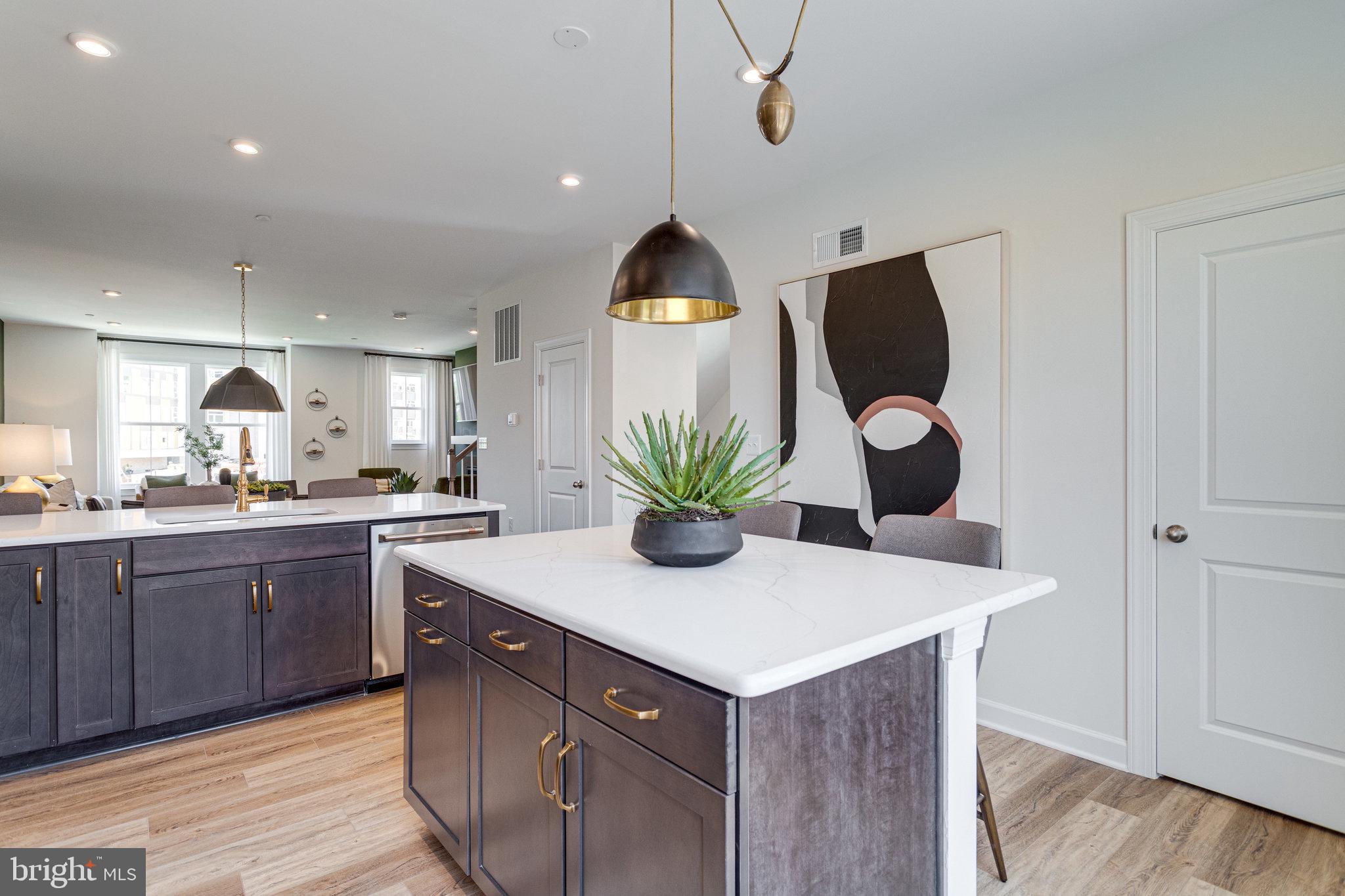 NORTH HILL - Residential