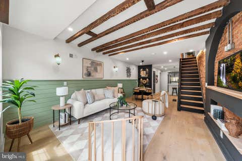 Townhouse For Sale - 1524 S Cleveland Street<br/> PHILADELPHIA, PA 19146