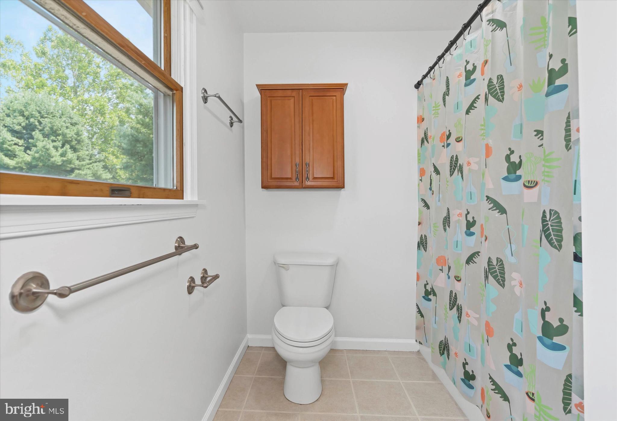 CHIPPENDALE - Residential