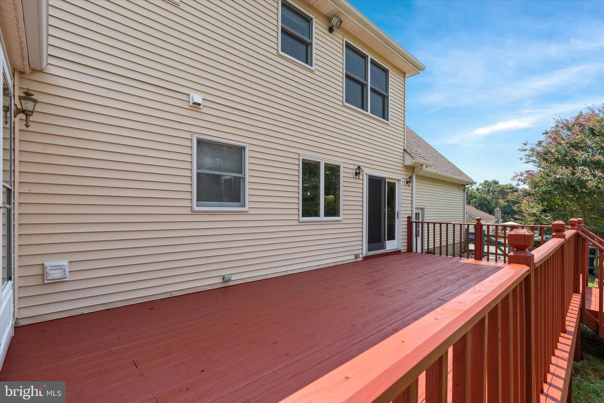 CHIPPENDALE - Residential