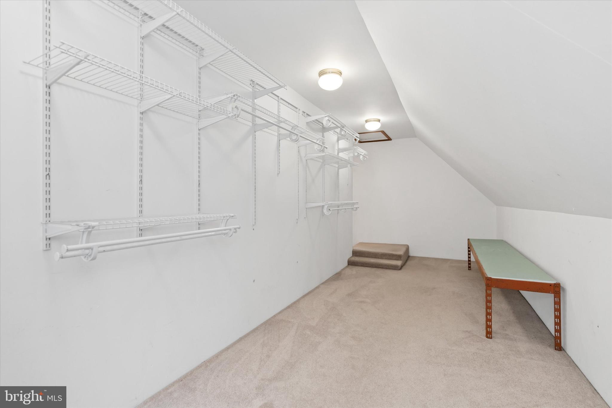 CHIPPENDALE - Residential