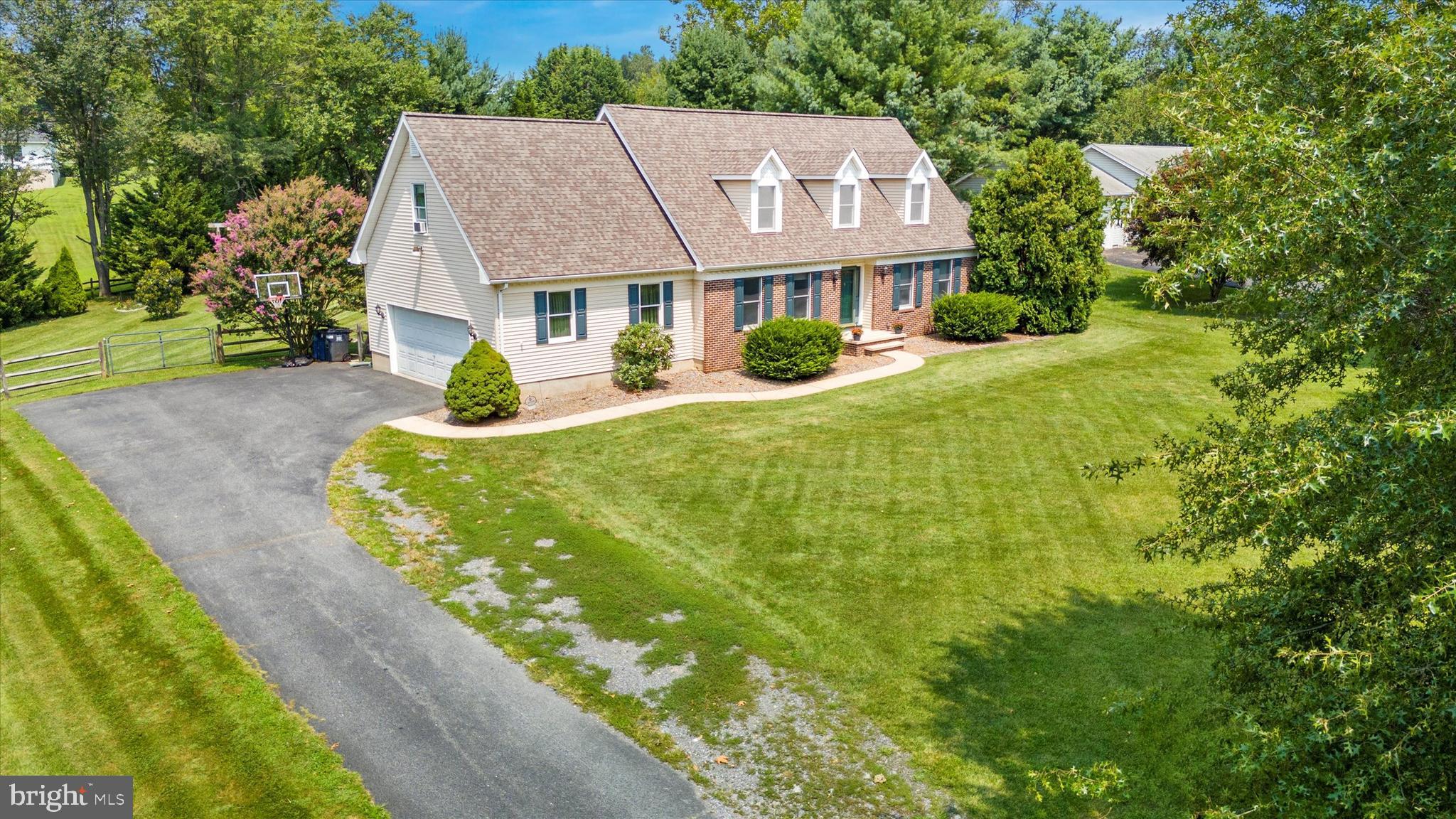 CHIPPENDALE - Residential