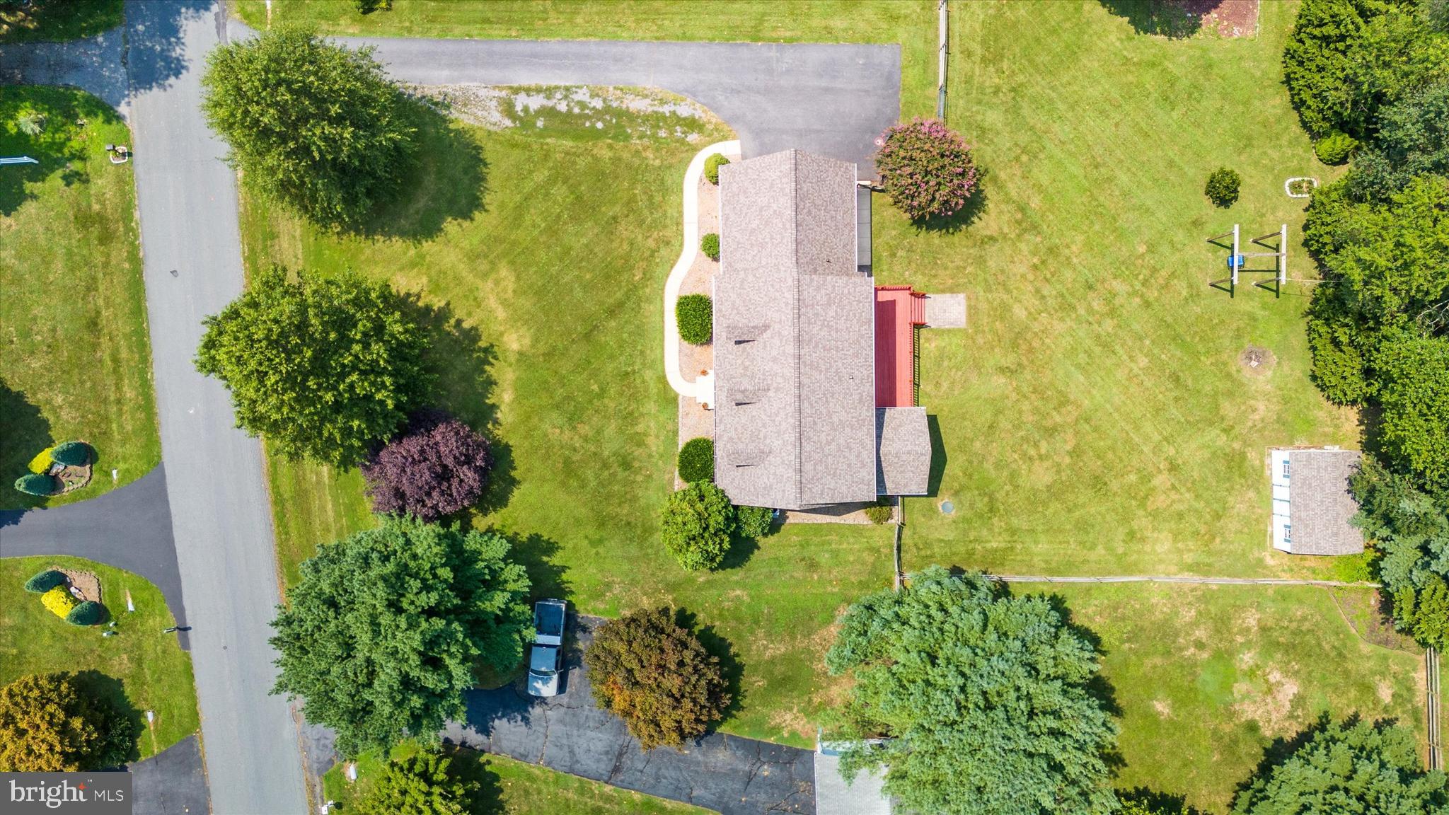 CHIPPENDALE - Residential