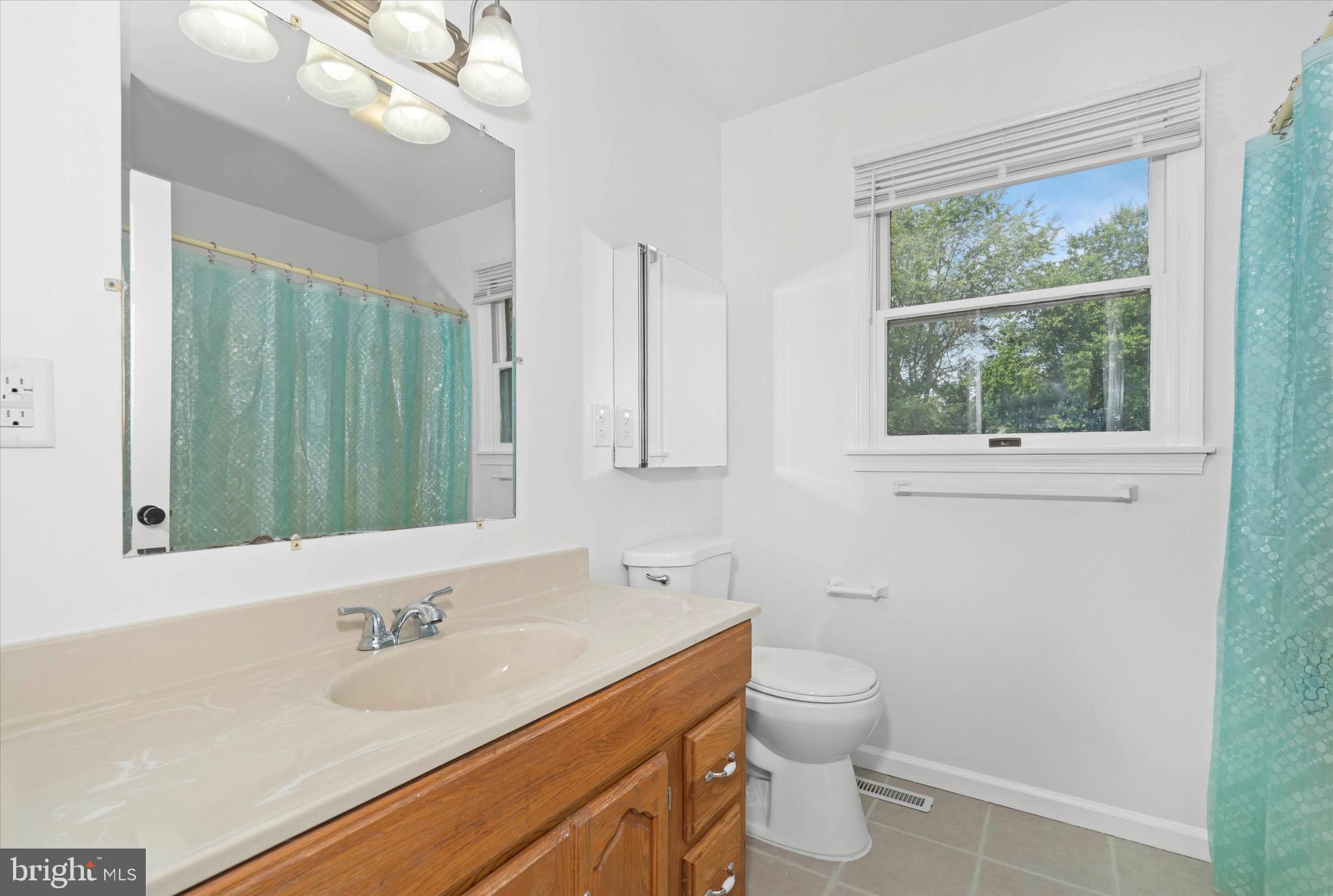 CHIPPENDALE - Residential