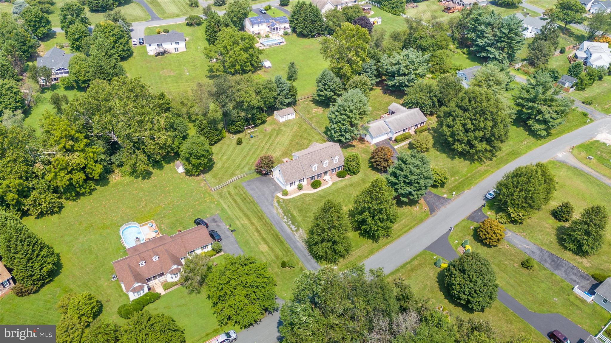 CHIPPENDALE - Residential