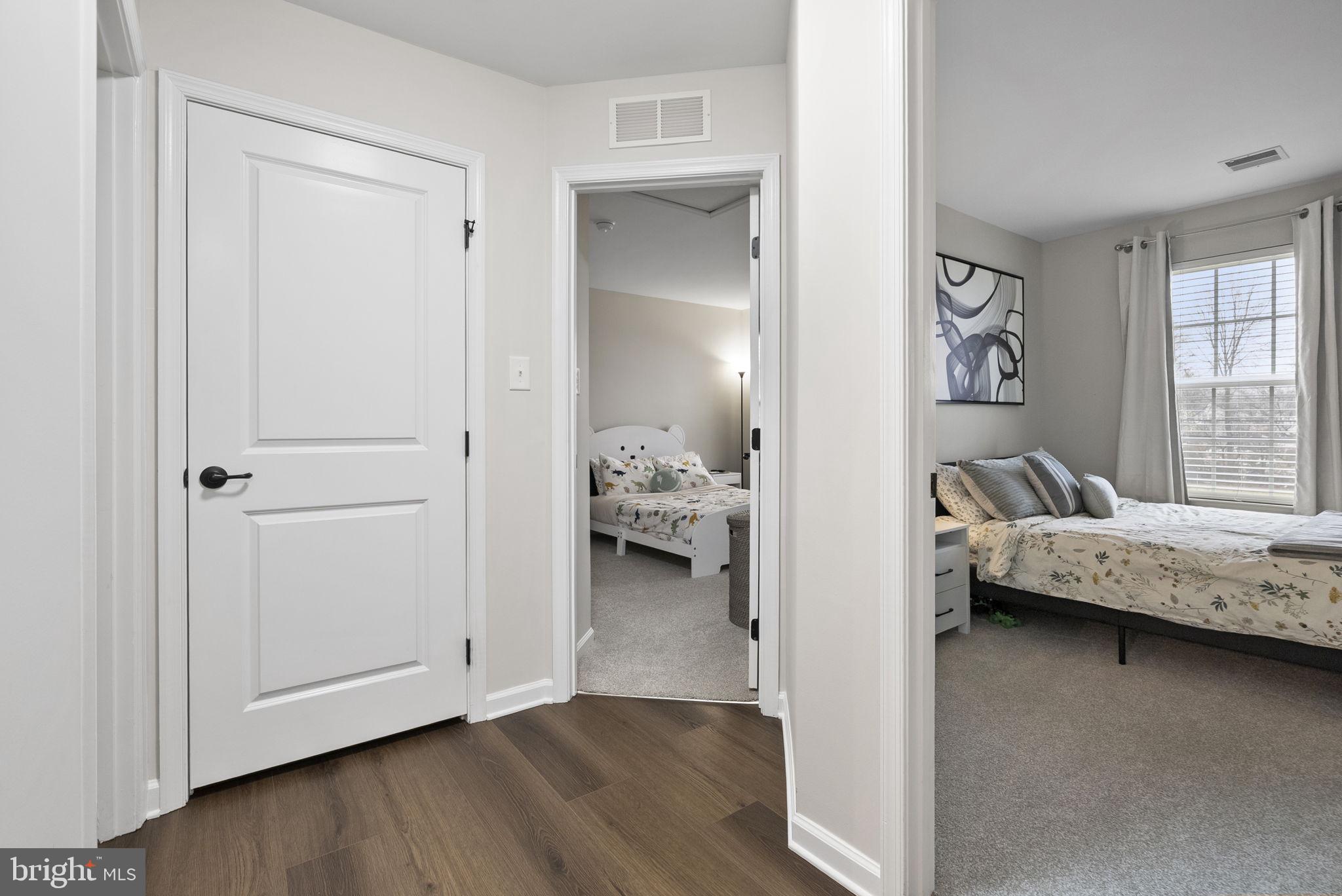 WASHINGTON SQUARE - Residential