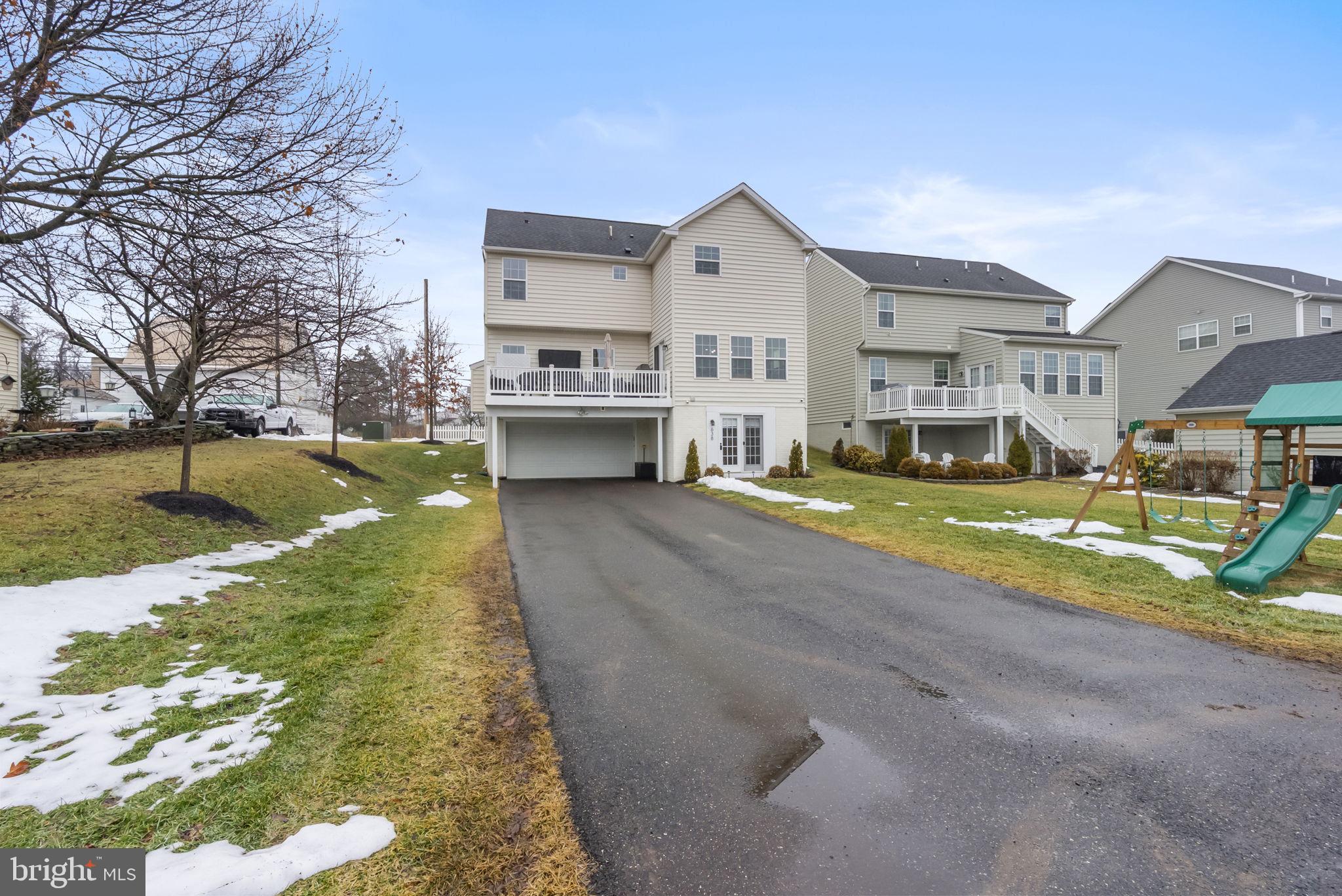 WASHINGTON SQUARE - Residential
