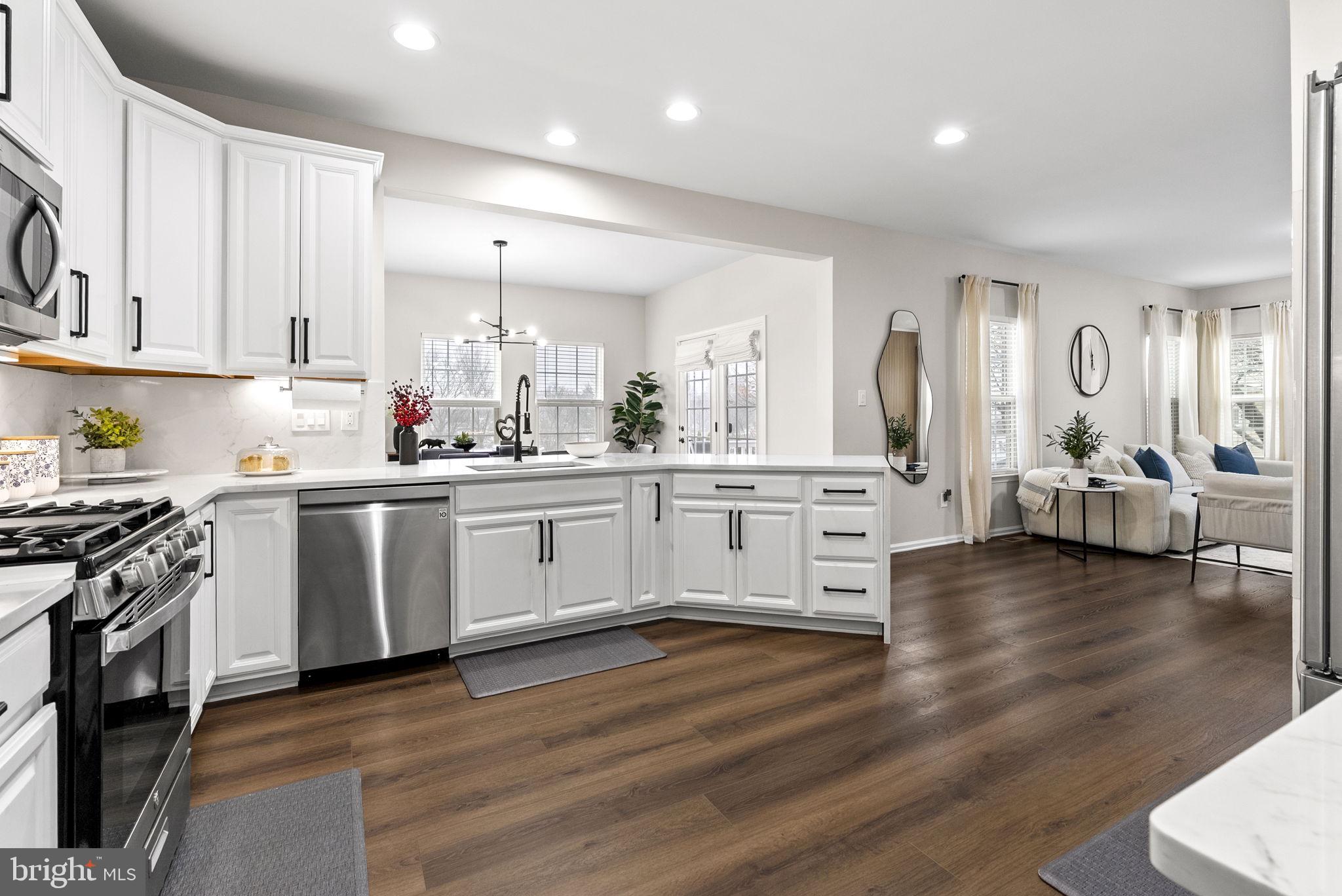 WASHINGTON SQUARE - Residential