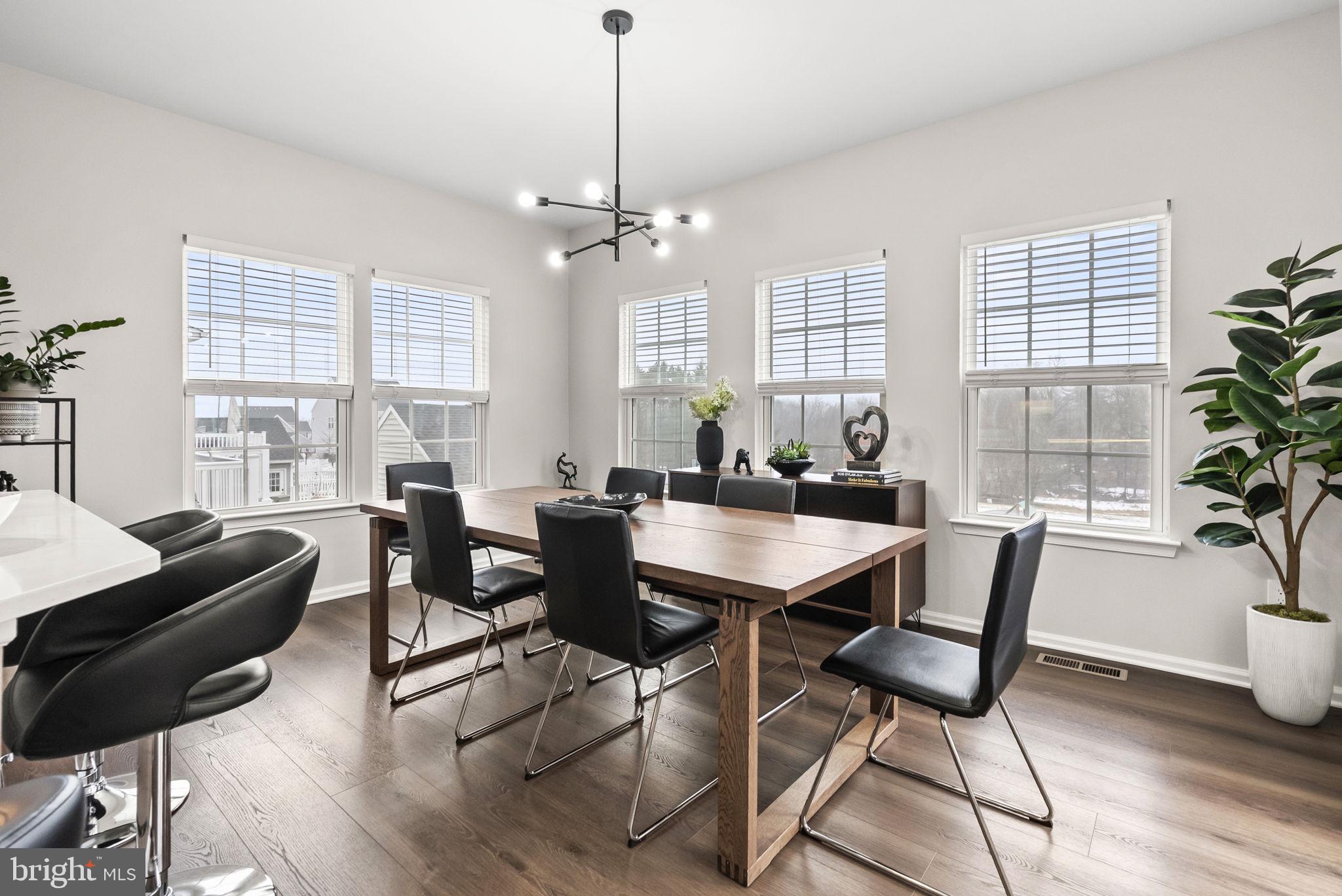 WASHINGTON SQUARE - Residential