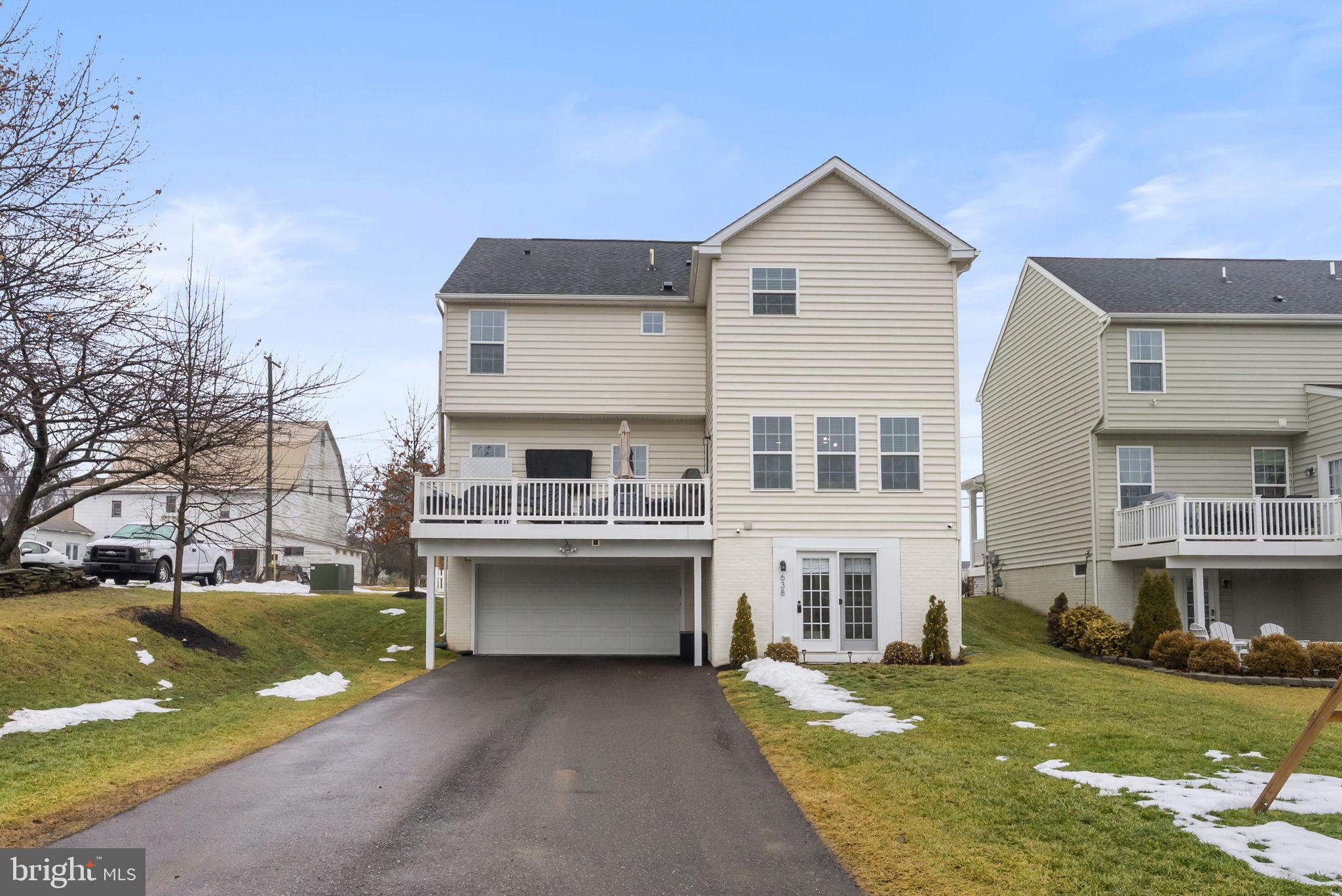 WASHINGTON SQUARE - Residential