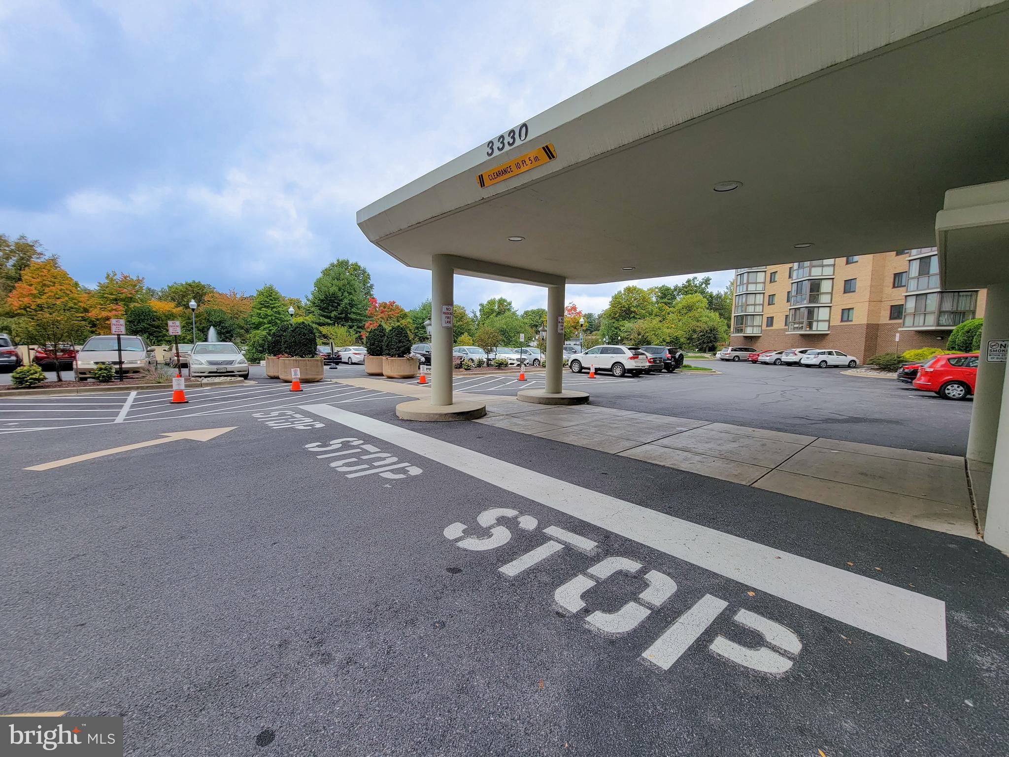 FAIRWAYS SOUTH - Residential