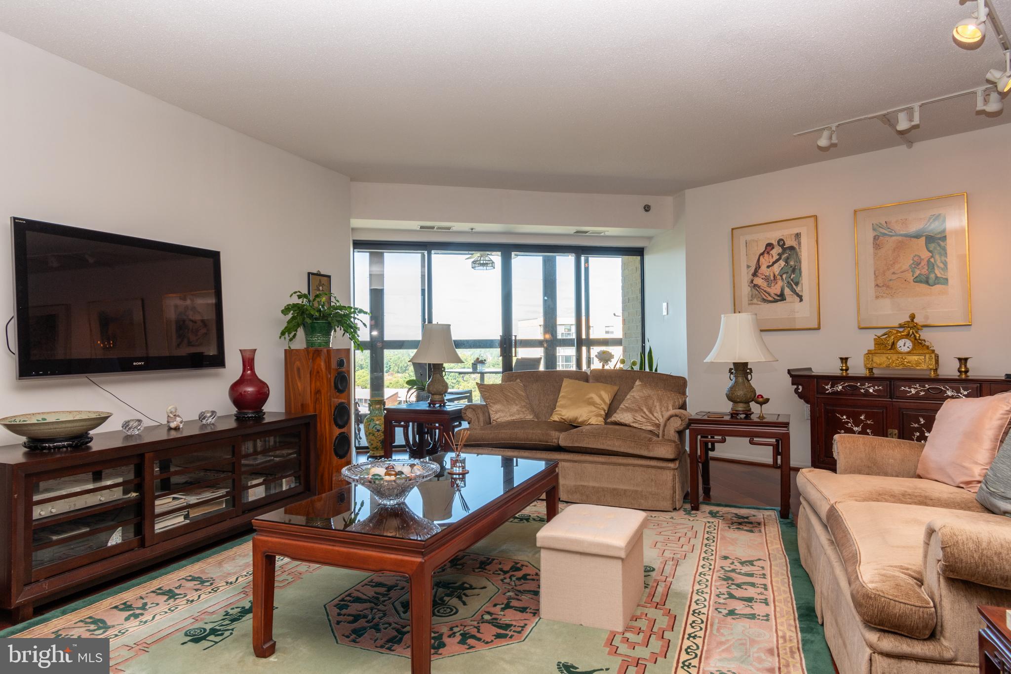 FAIRWAYS SOUTH - Residential