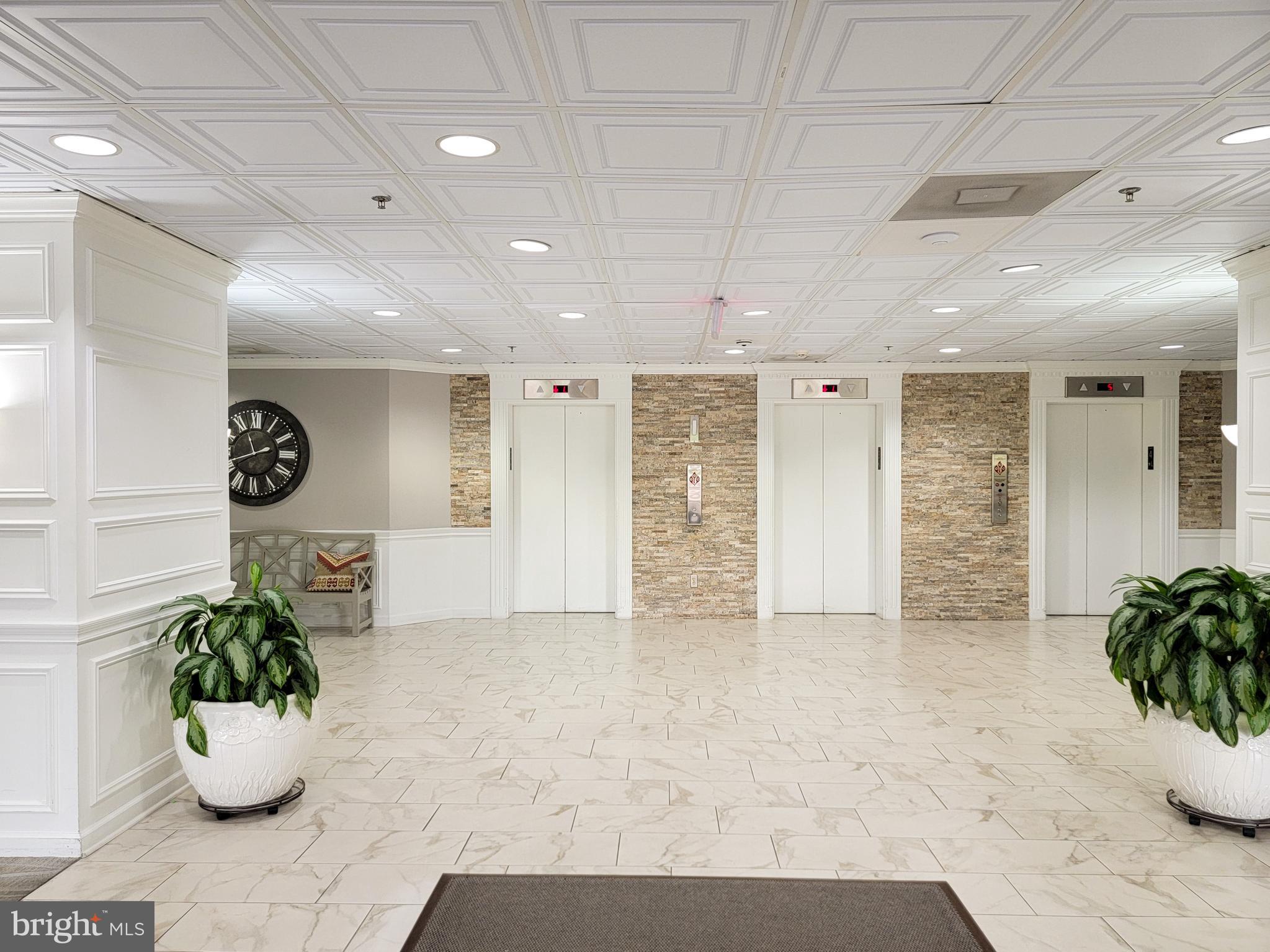 FAIRWAYS SOUTH - Residential