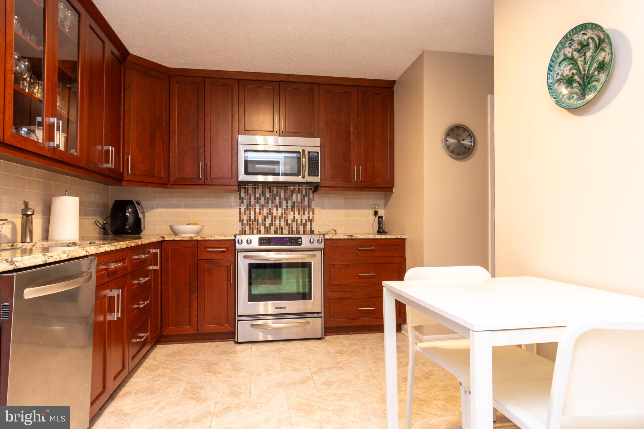 FAIRWAYS SOUTH - Residential