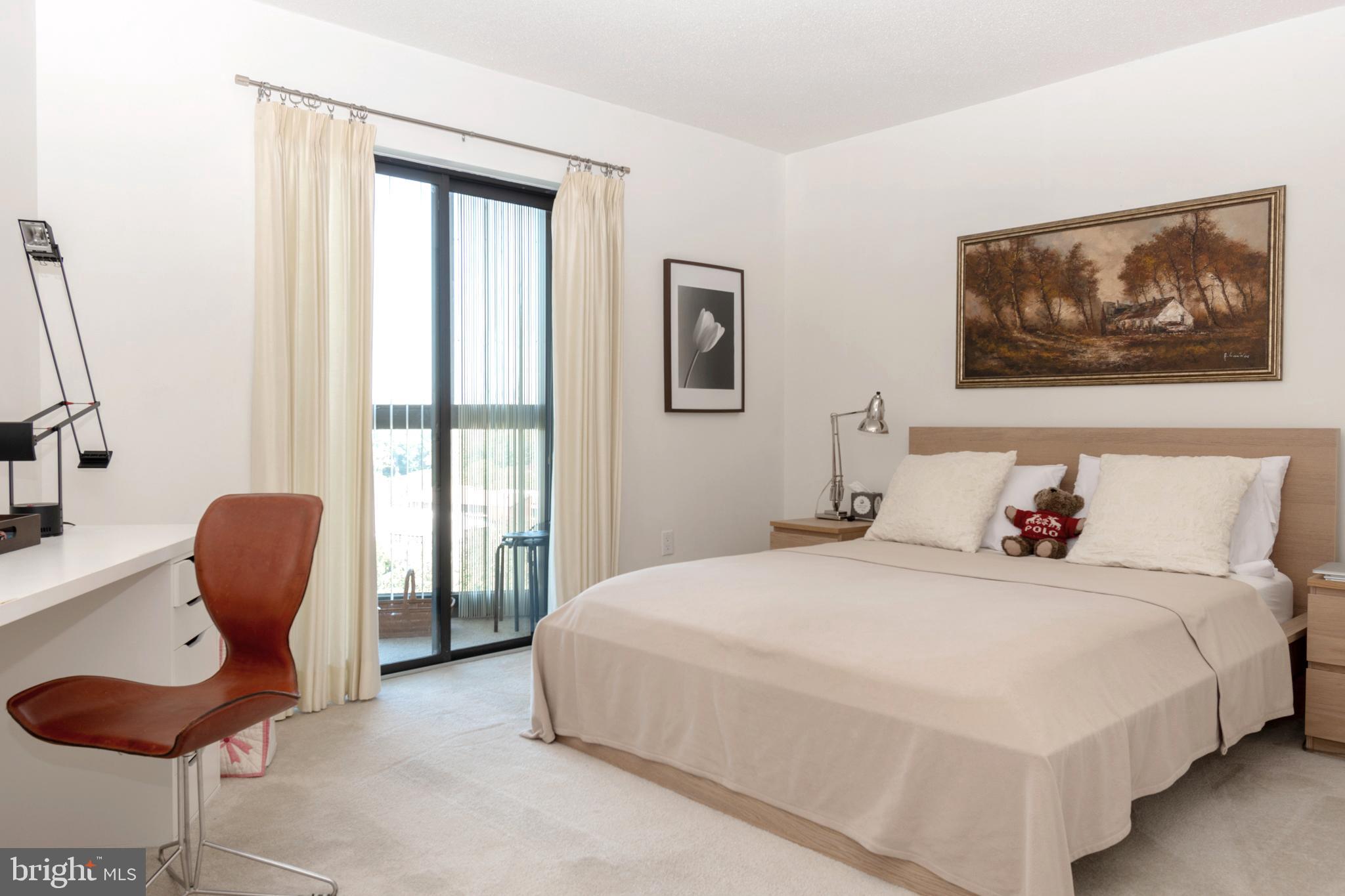 FAIRWAYS SOUTH - Residential