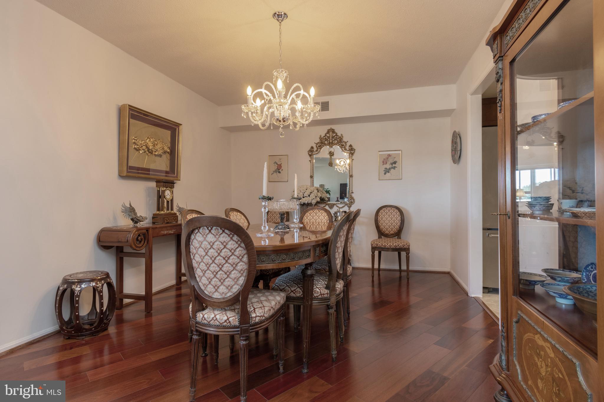 FAIRWAYS SOUTH - Residential