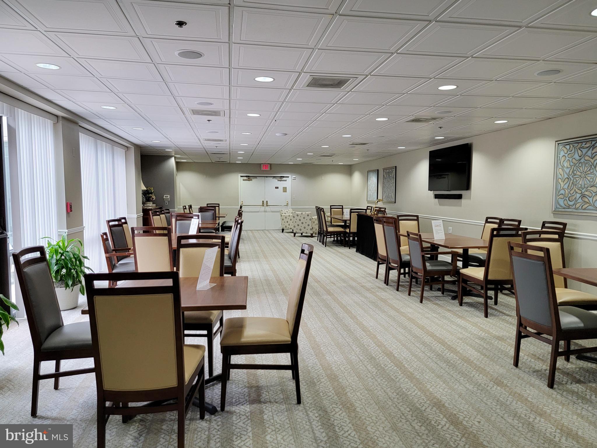 FAIRWAYS SOUTH - Residential