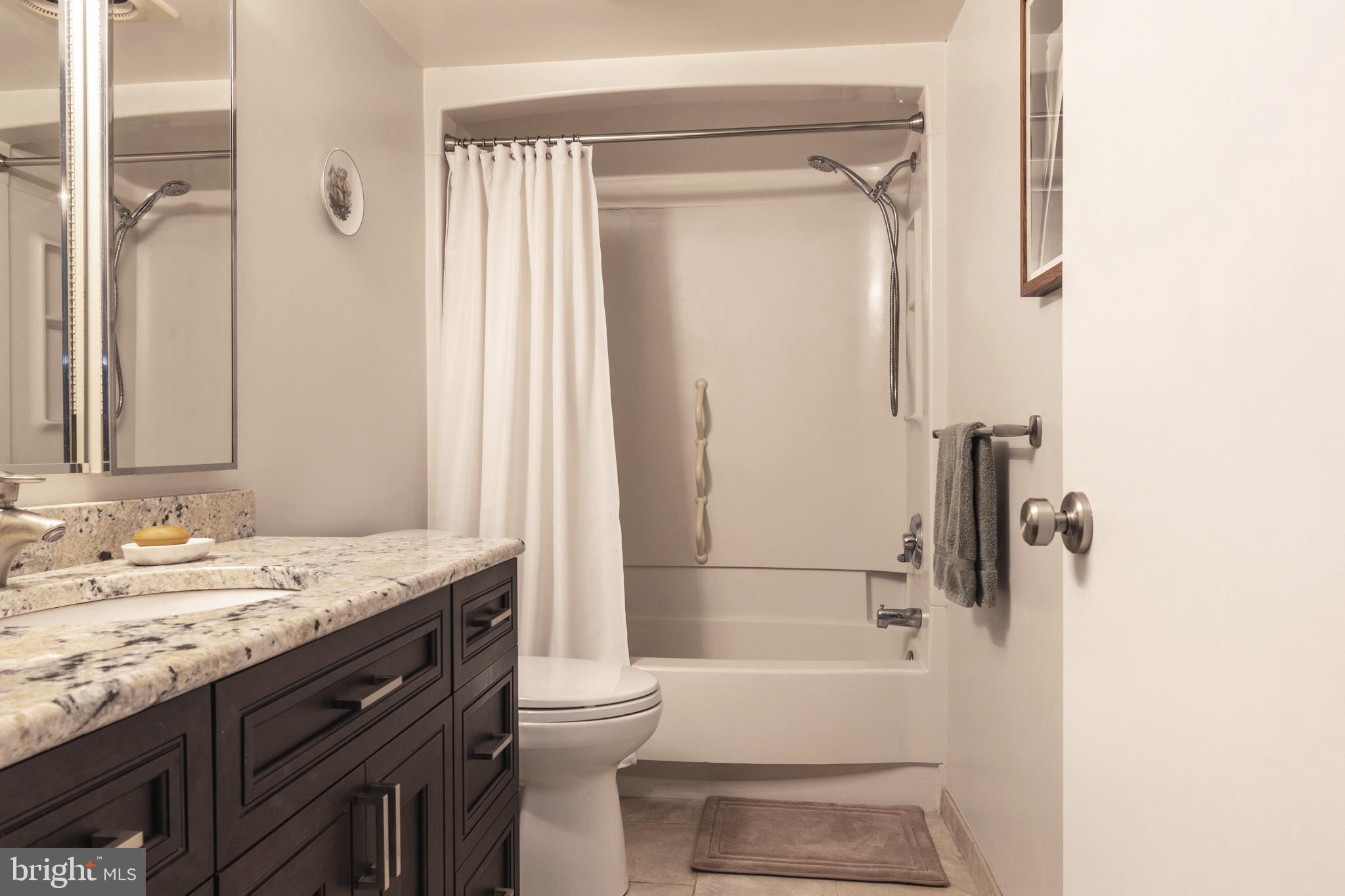 FAIRWAYS SOUTH - Residential