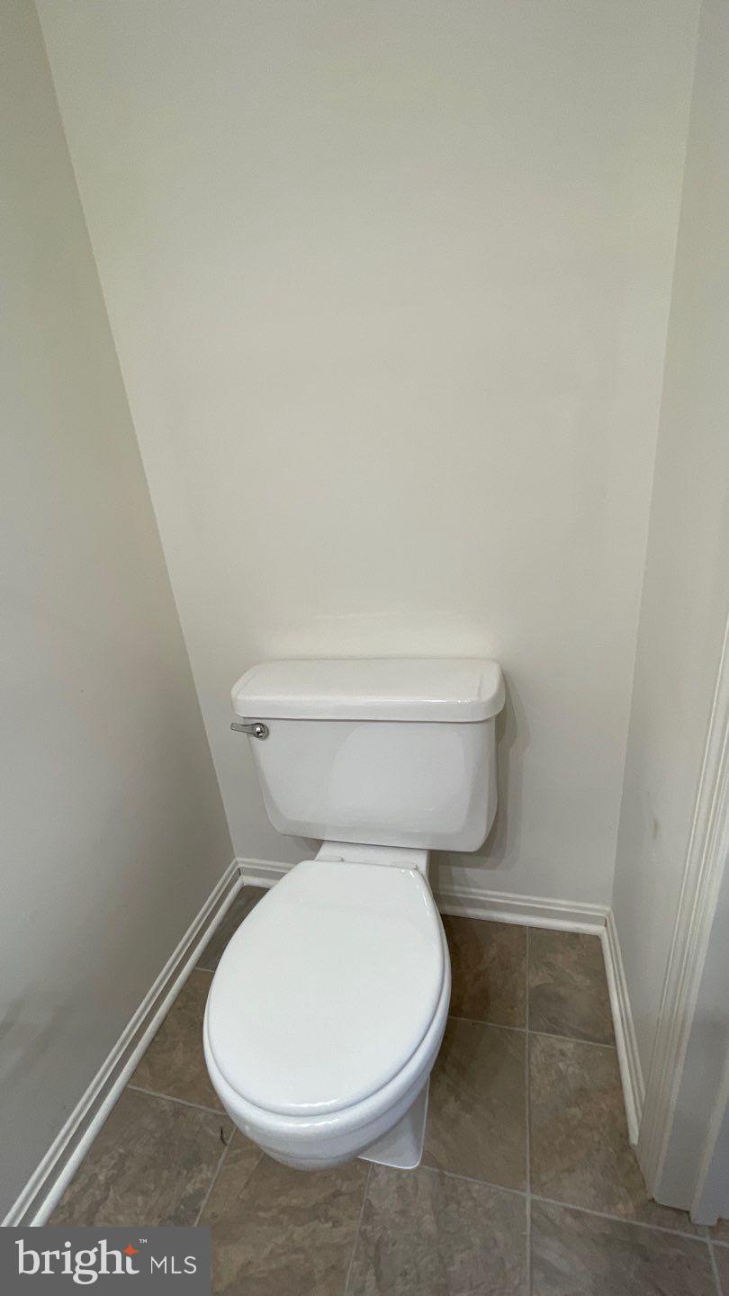 CLARY'S FOREST - Residential Lease