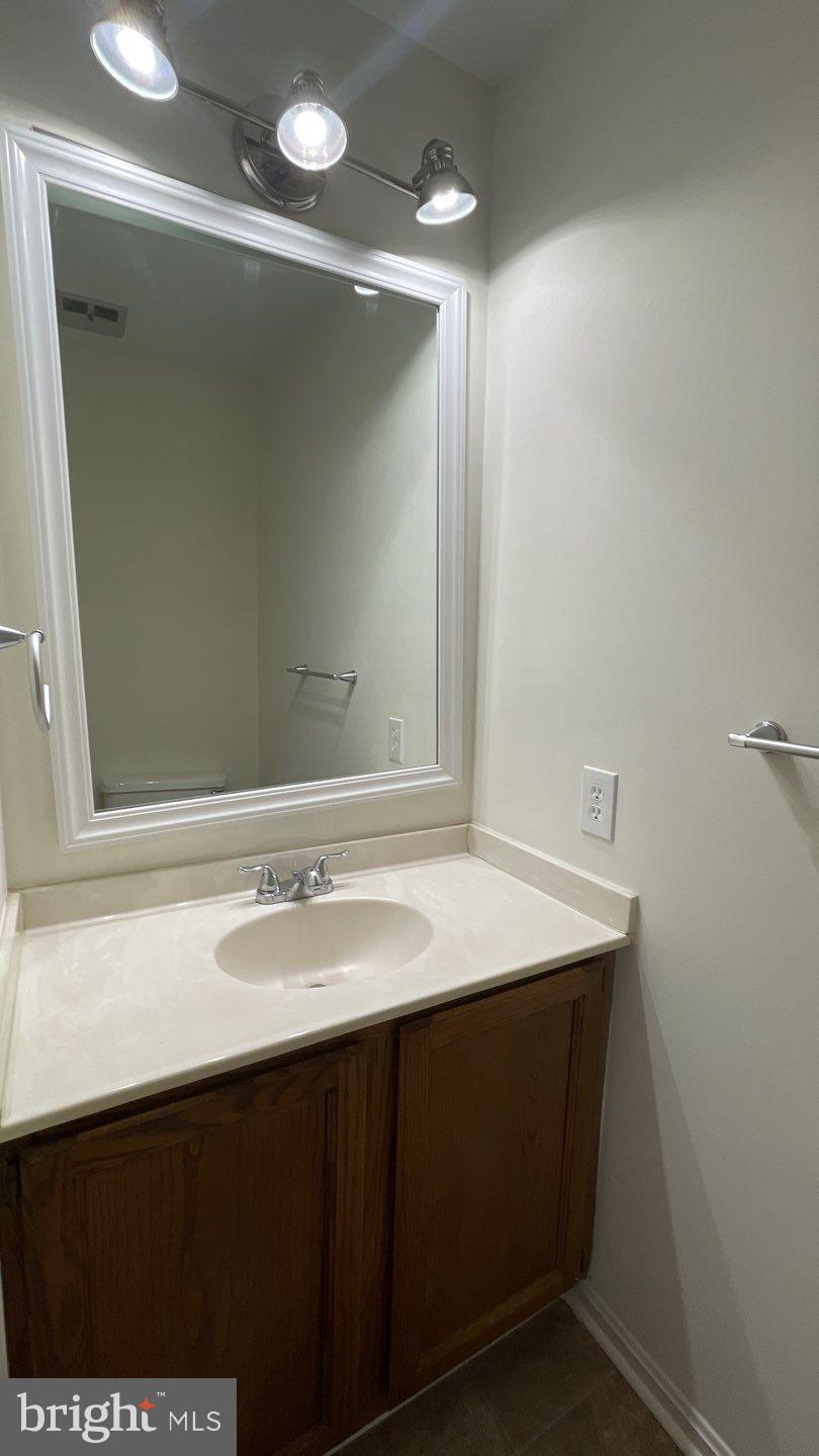 CLARY'S FOREST - Residential Lease