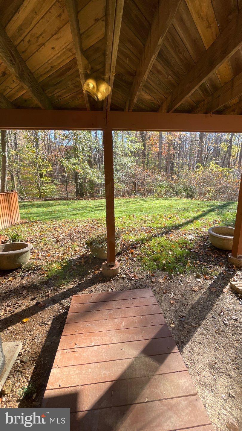 CLARY'S FOREST - Residential Lease