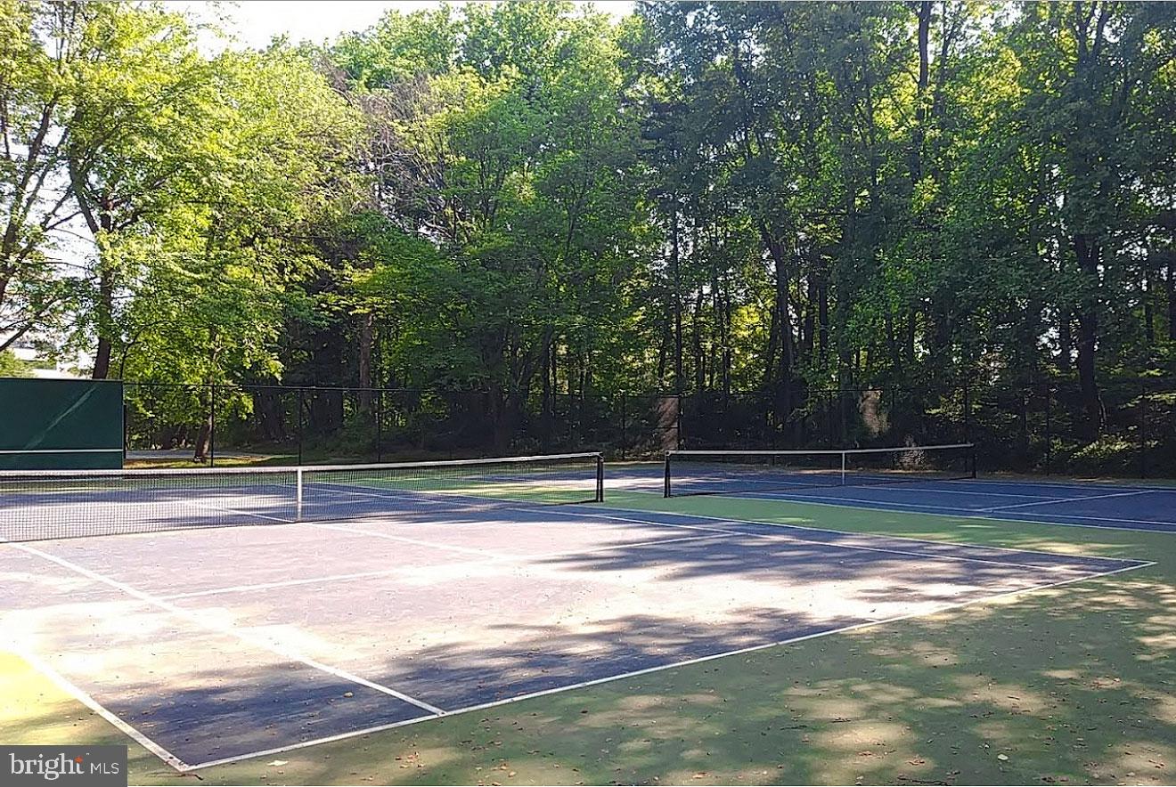 STRATTON WOODS - Residential