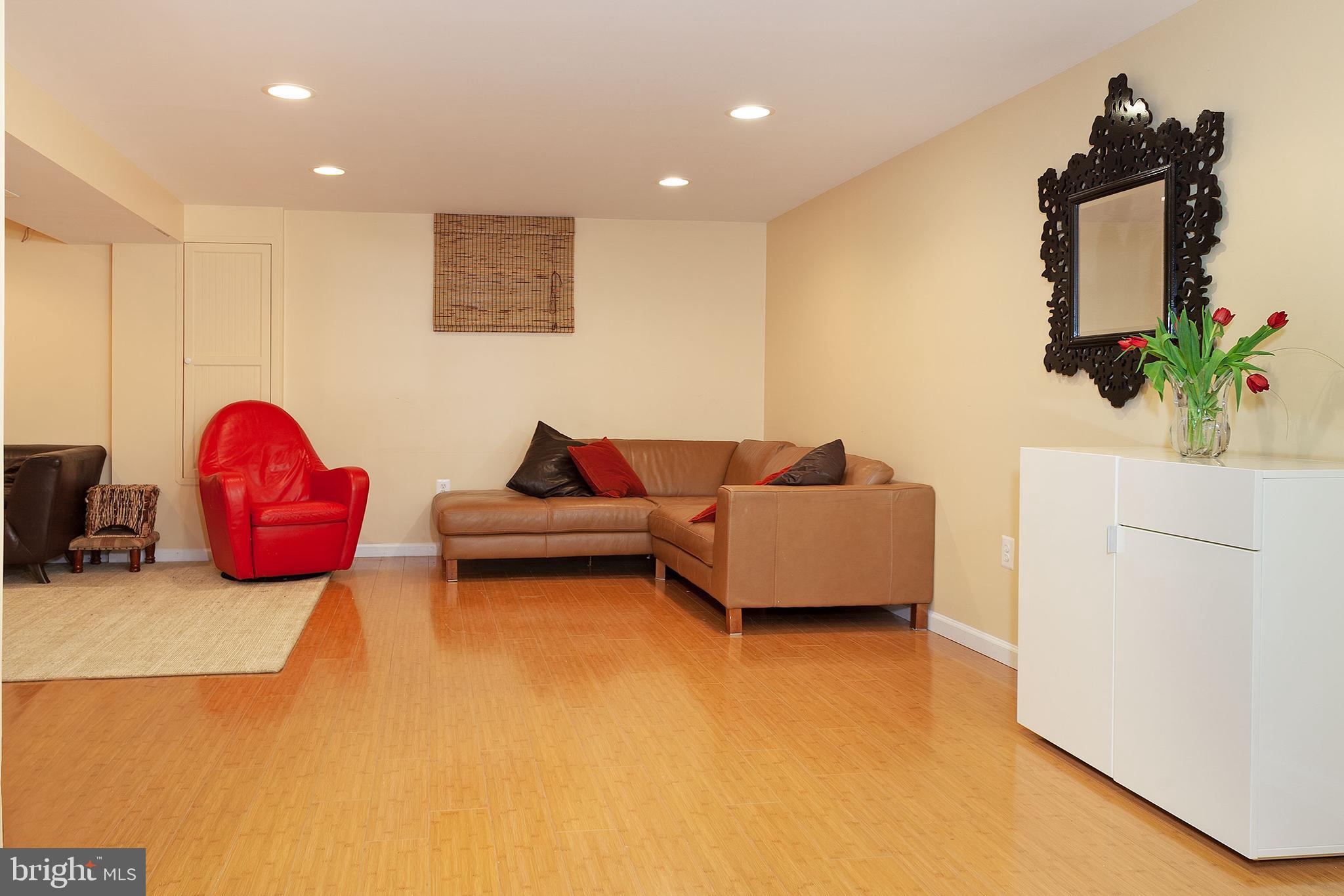 STRATTON WOODS - Residential