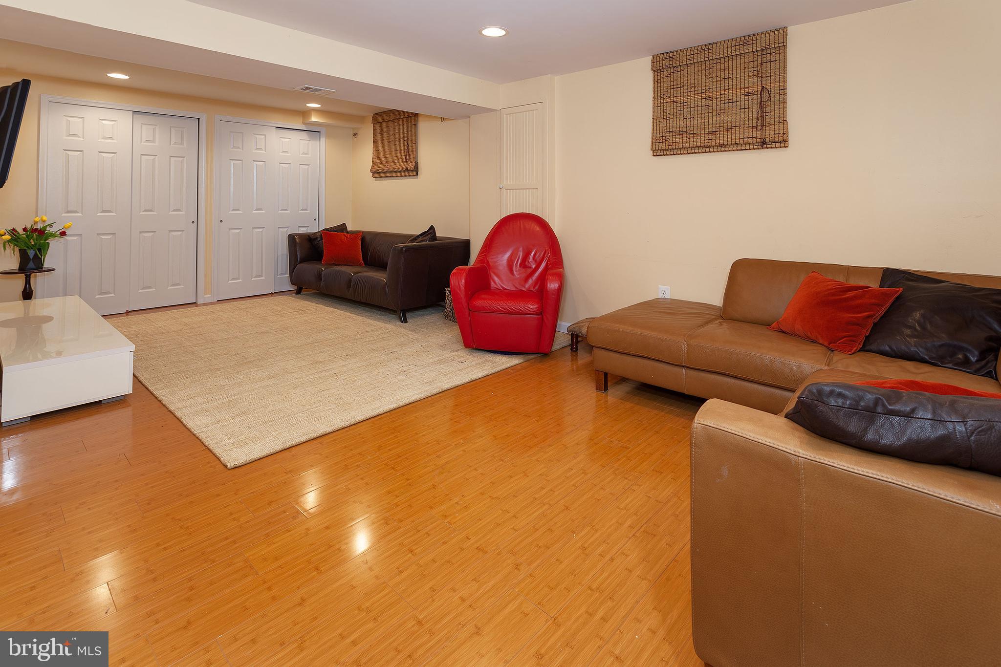 STRATTON WOODS - Residential